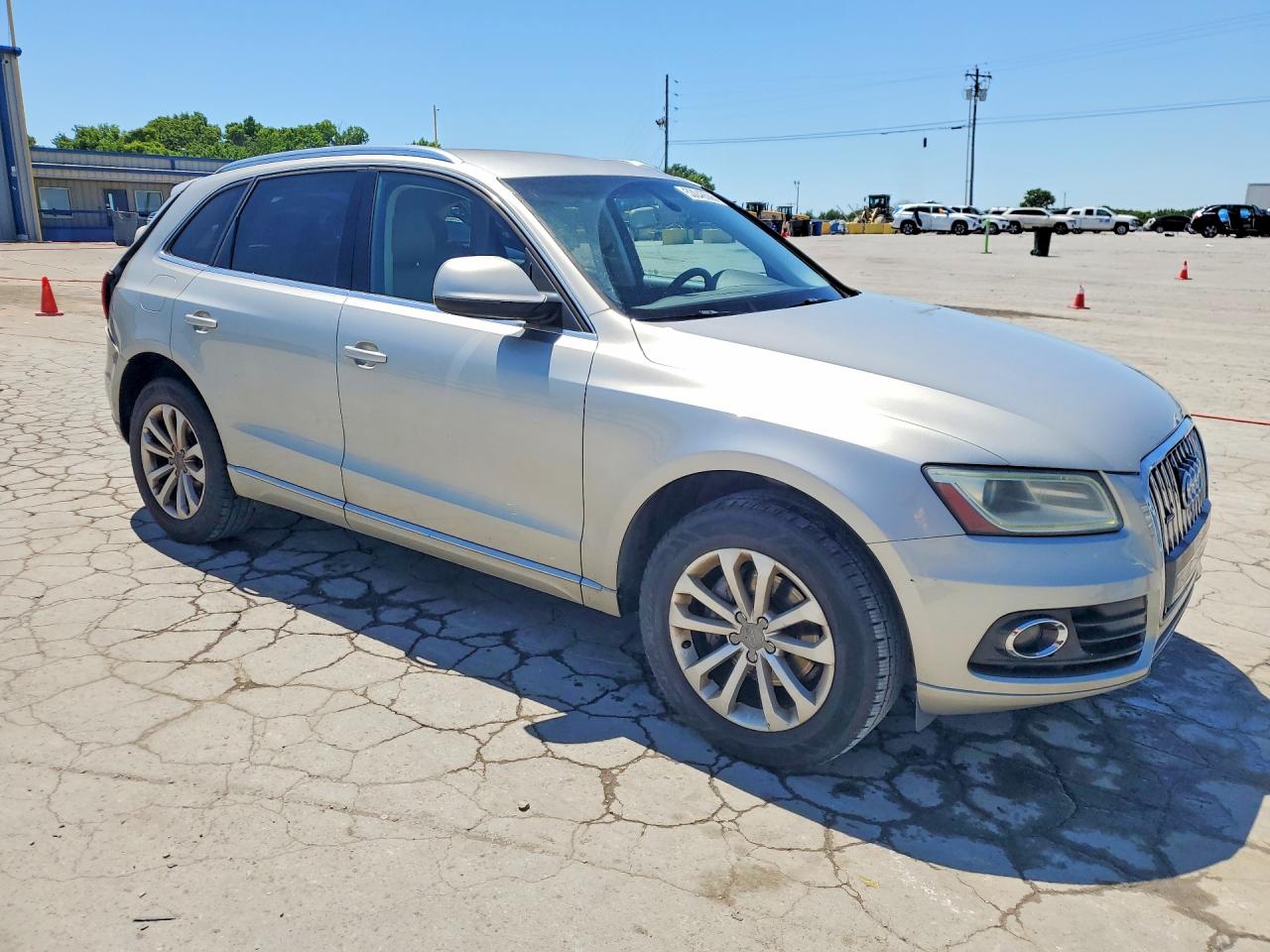 2013 Audi Q5 Premium Серебряный vin: WA1CFAFP4DA054109