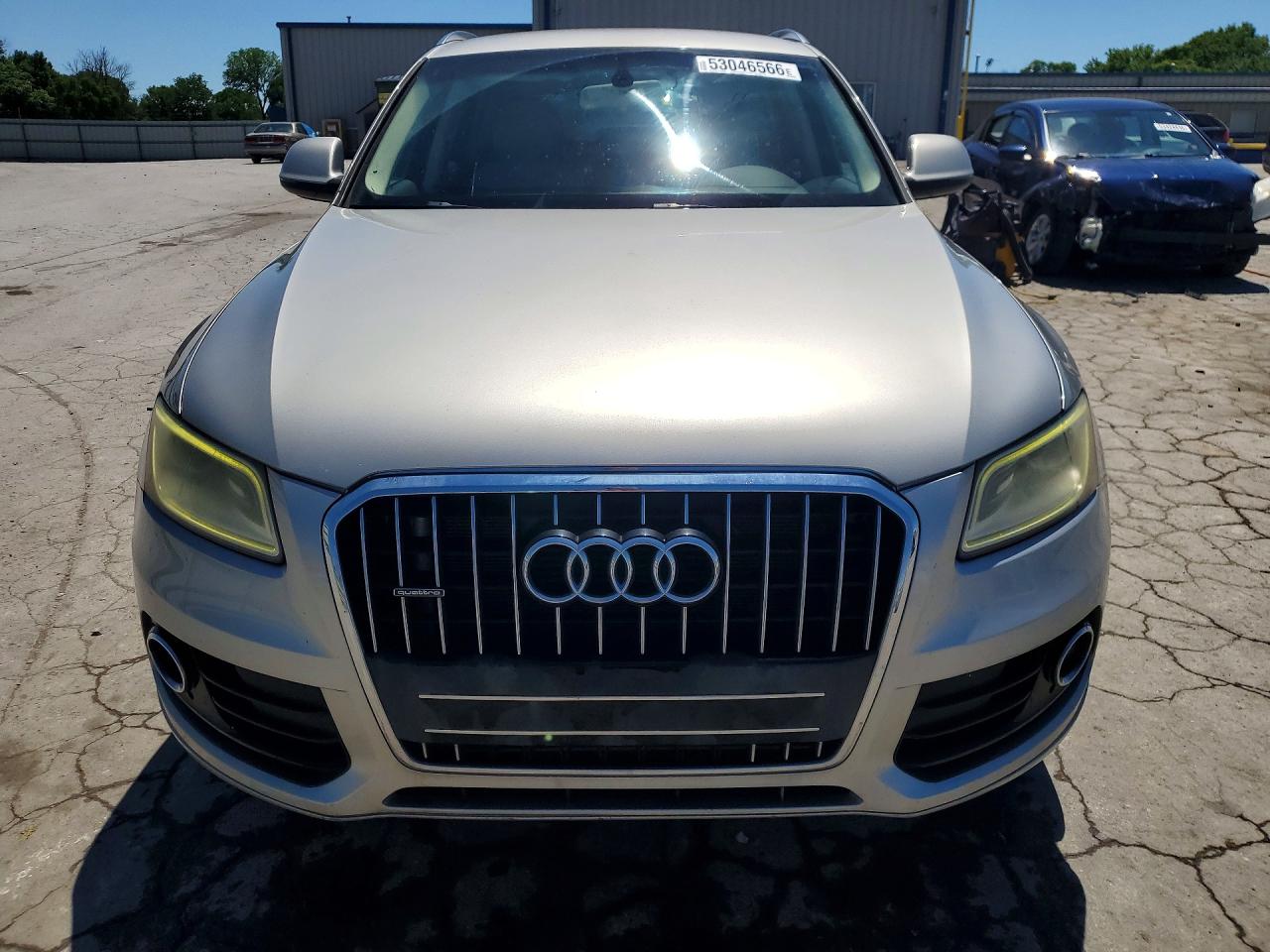 2013 Audi Q5 Premium Серебряный vin: WA1CFAFP4DA054109