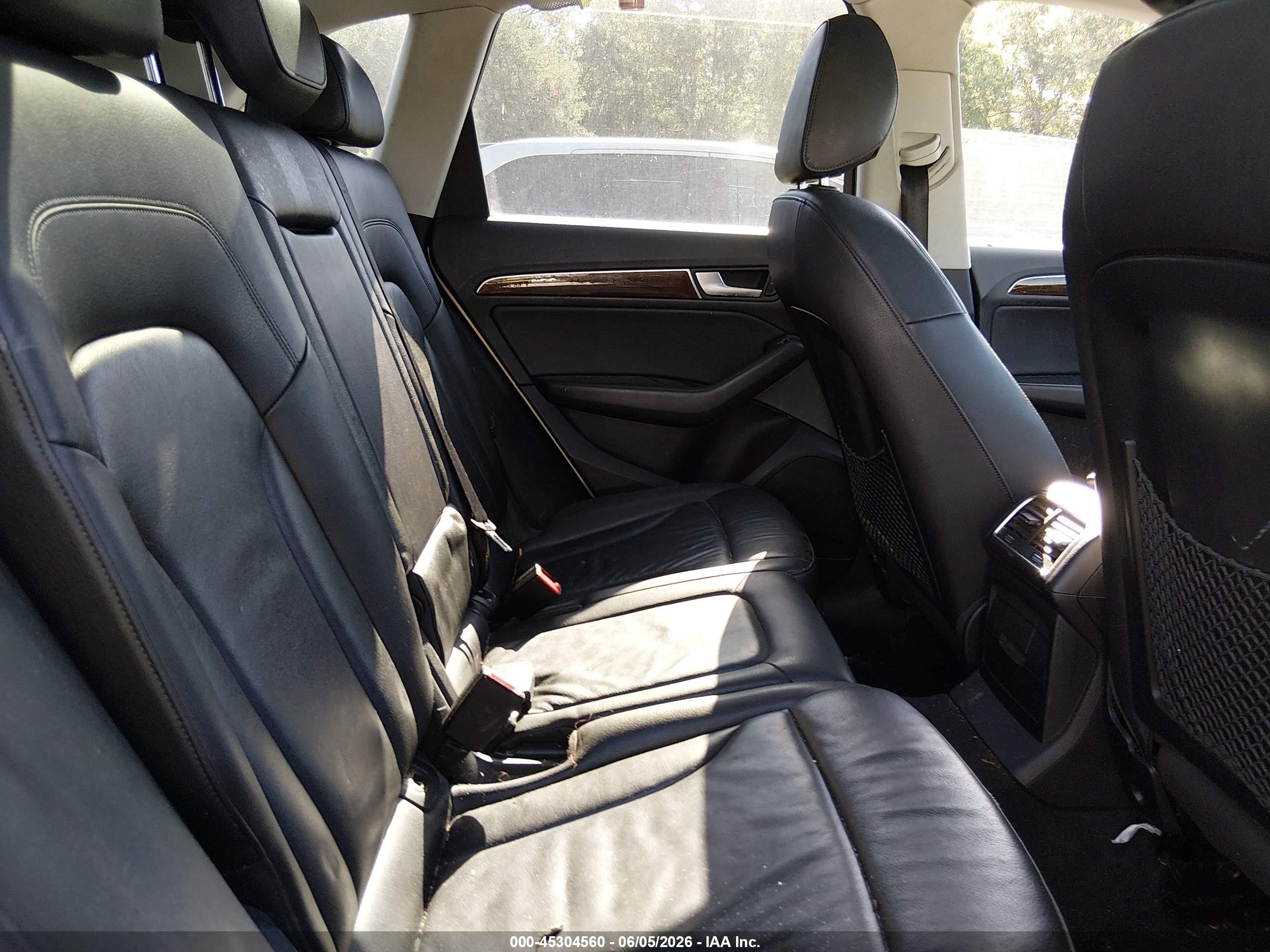 2015 Audi Q5 2.0t Premium Бежевый vin: WA1CFAFP4FA030539