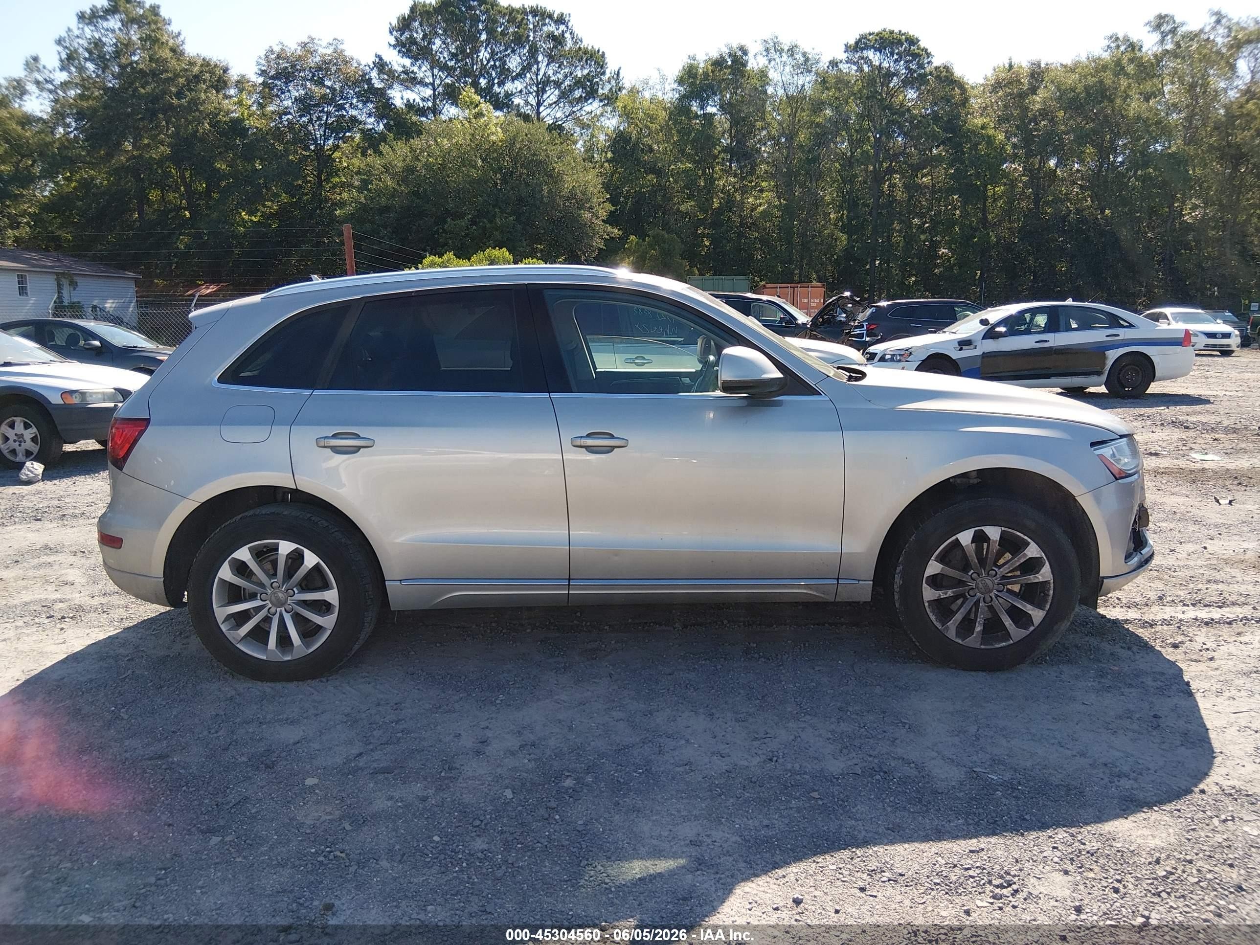 2015 Audi Q5 2.0t Premium Бежевый vin: WA1CFAFP4FA030539