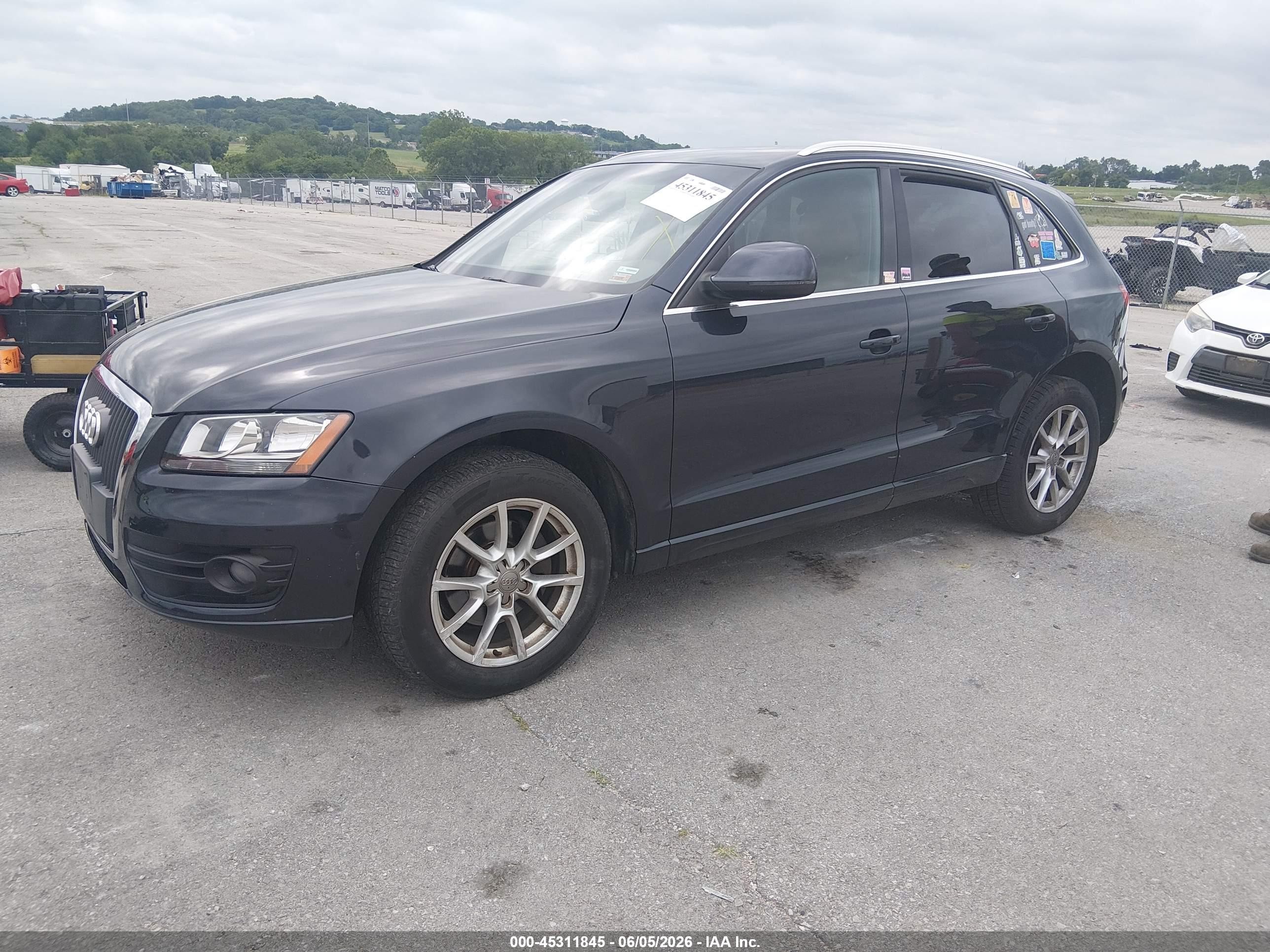 2012 Audi Q5 2.0t Premium Navy vin: WA1CFAFP5CA014524
