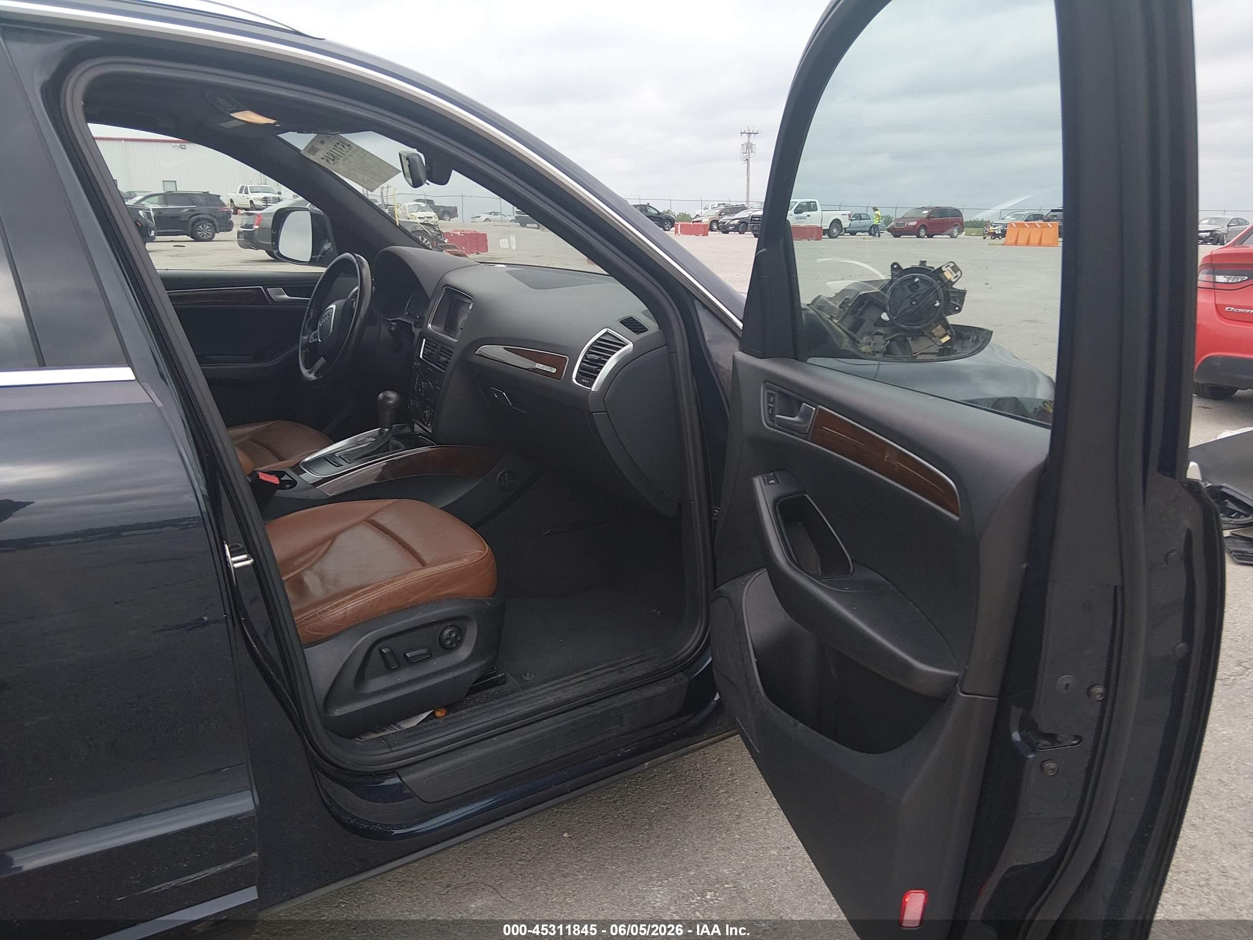 2012 Audi Q5 2.0t Premium Navy vin: WA1CFAFP5CA014524