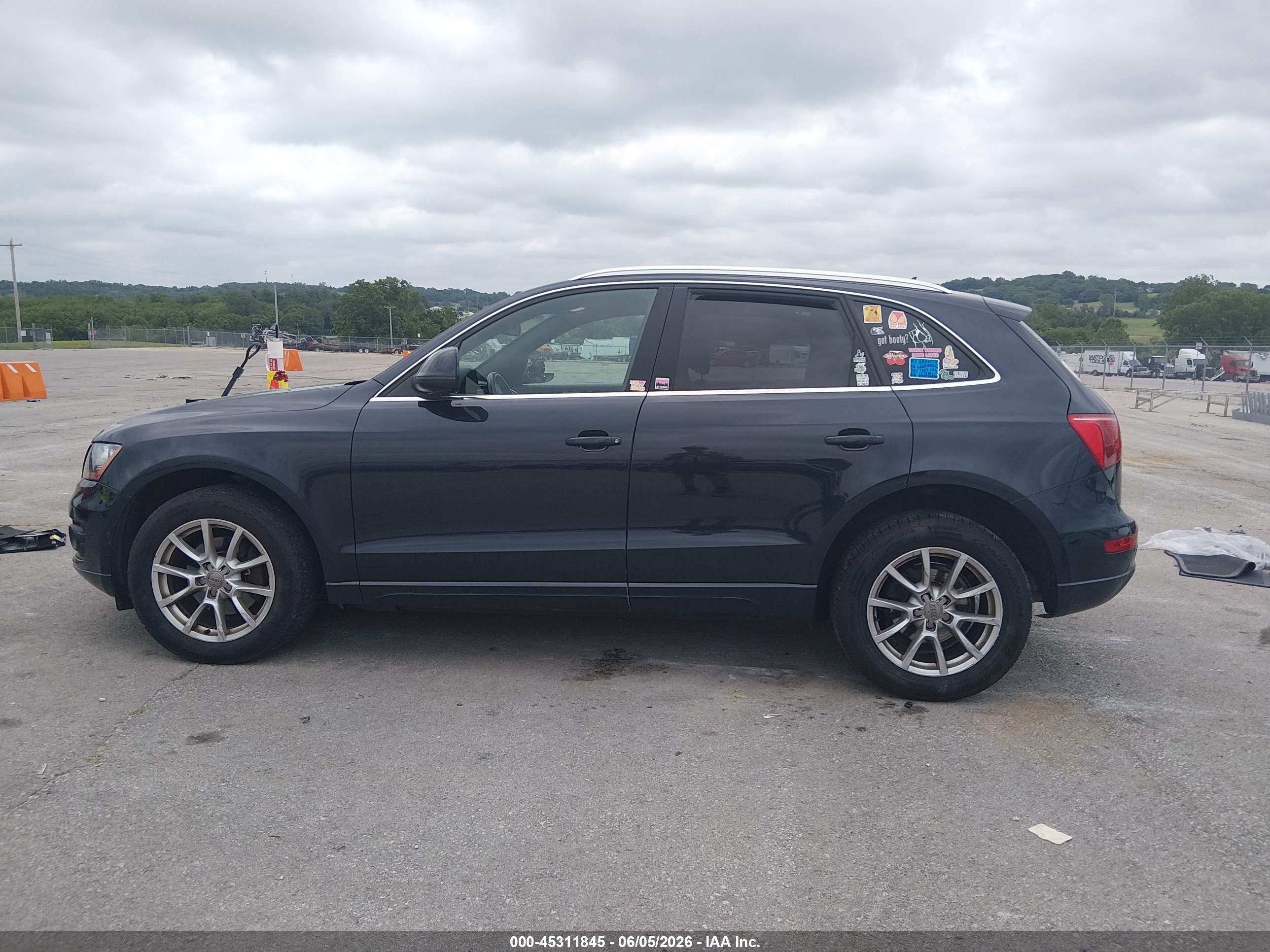 2012 Audi Q5 2.0t Premium Navy vin: WA1CFAFP5CA014524