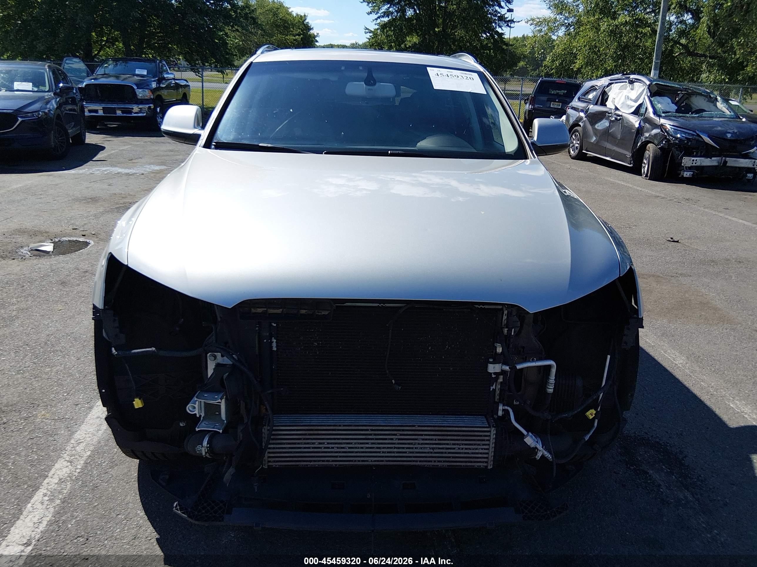 2015 Audi Q5 2.0t Premium Бежевый vin: WA1CFAFP5FA028895