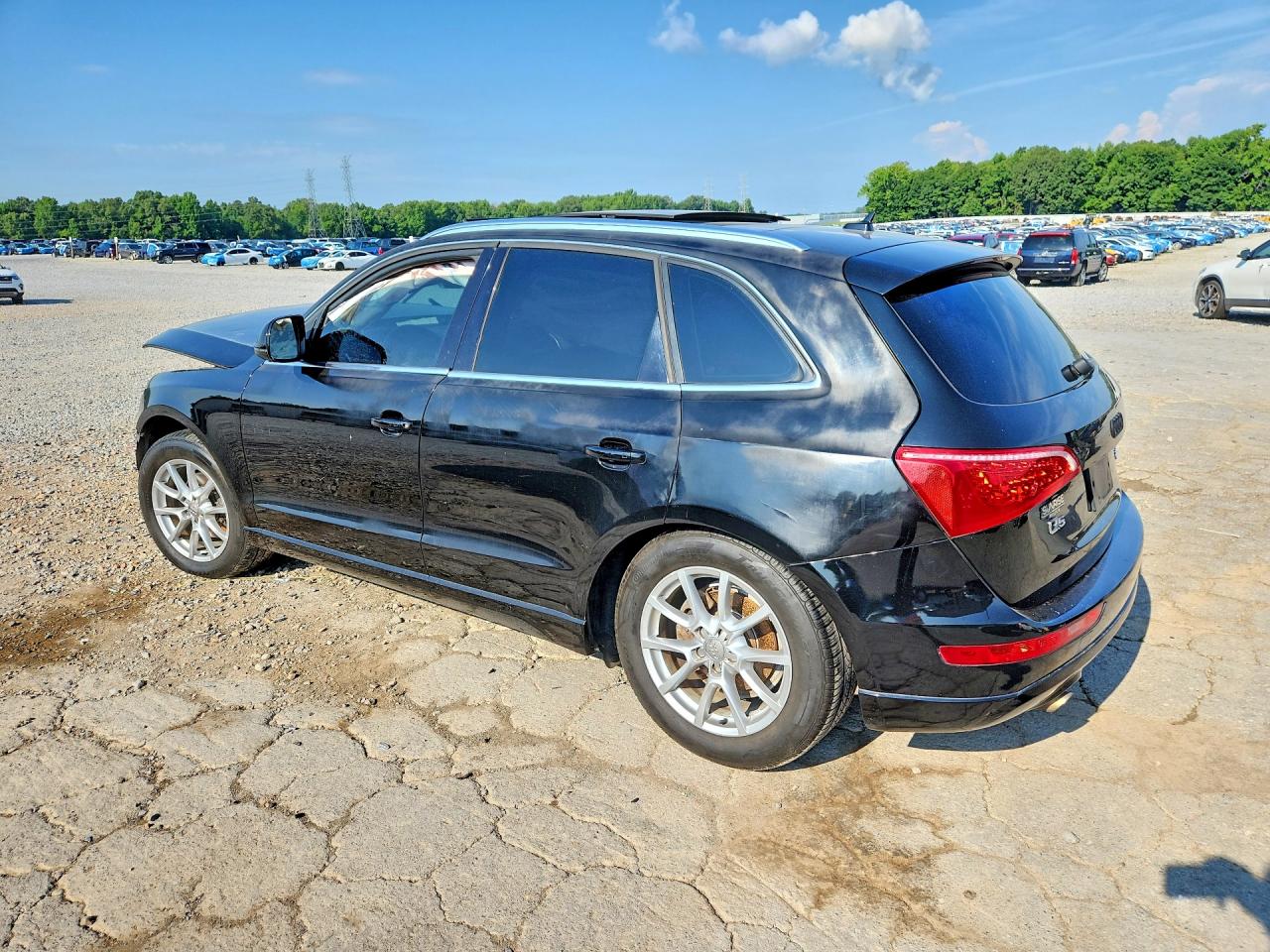 2011 Audi Q5 Premium Черный vin: WA1CFAFP6BA046977