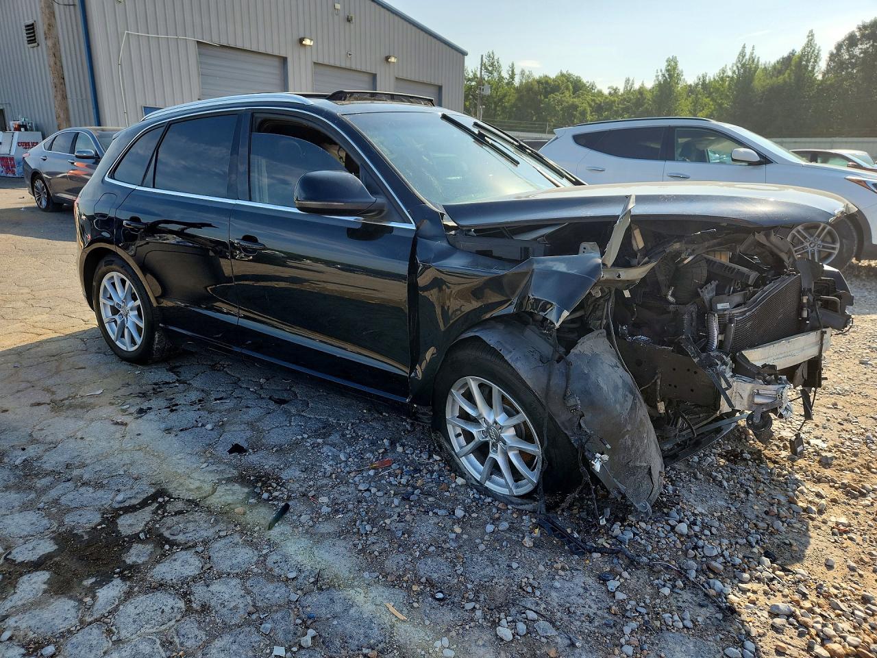 2011 Audi Q5 Premium Черный vin: WA1CFAFP6BA046977