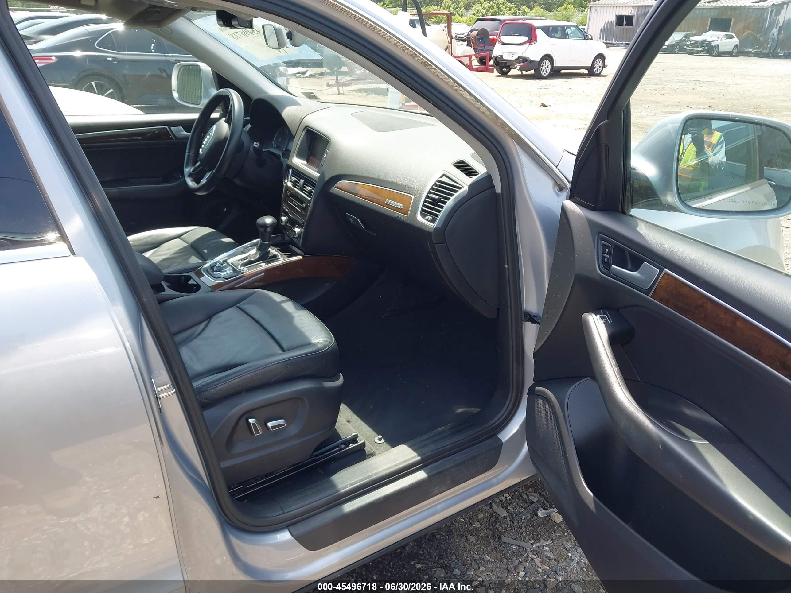 2015 Audi Q5 2.0t Premium Silver vin: WA1CFAFP6FA069407