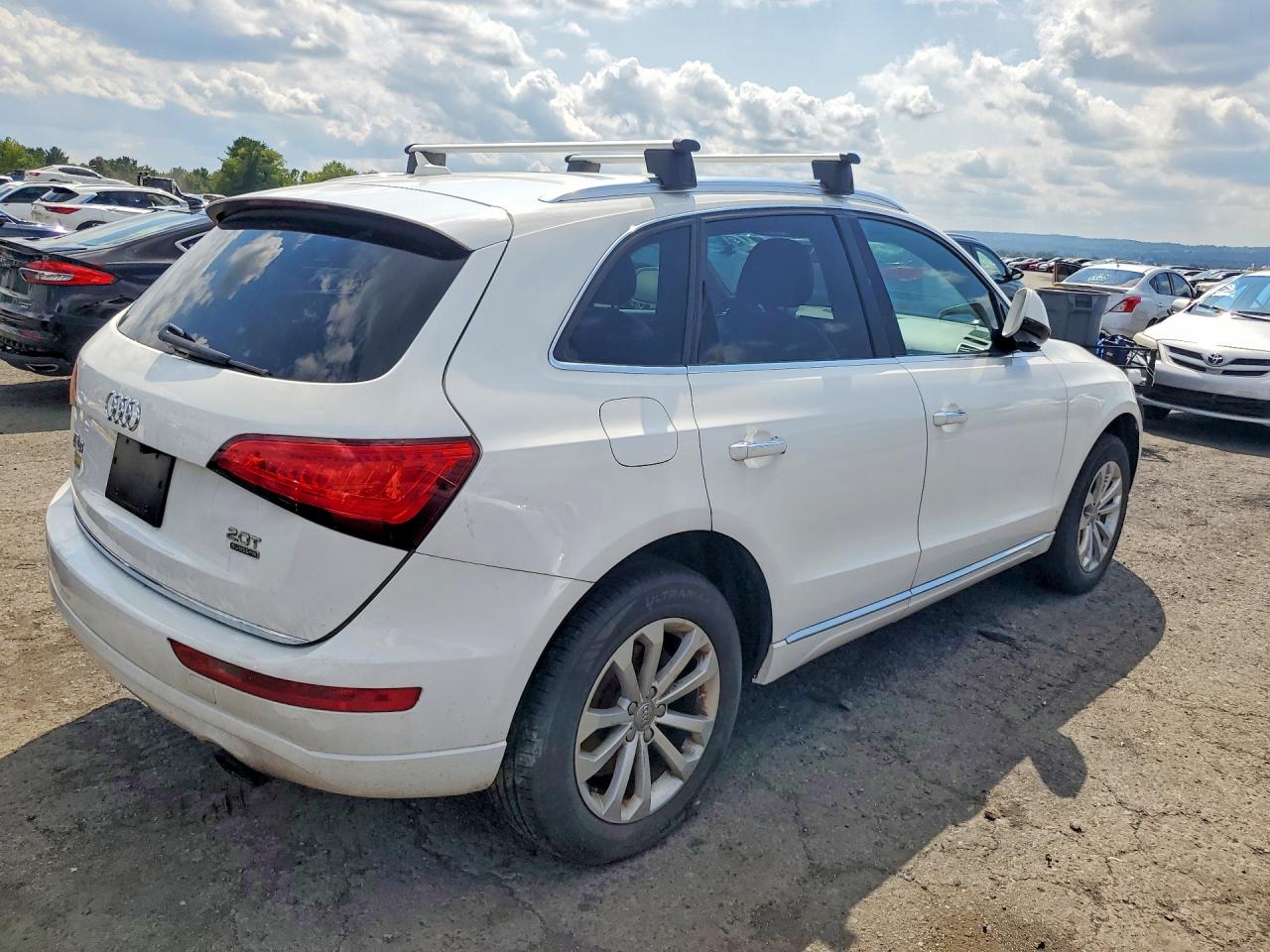 2015 Audi Q5 Premium White vin: WA1CFAFP6FA097627