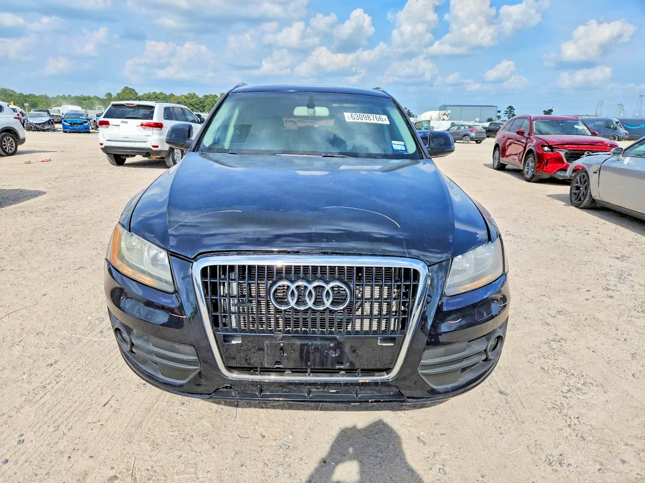 2011 Audi Q5 Premium Black vin: WA1CFAFP7BA008268