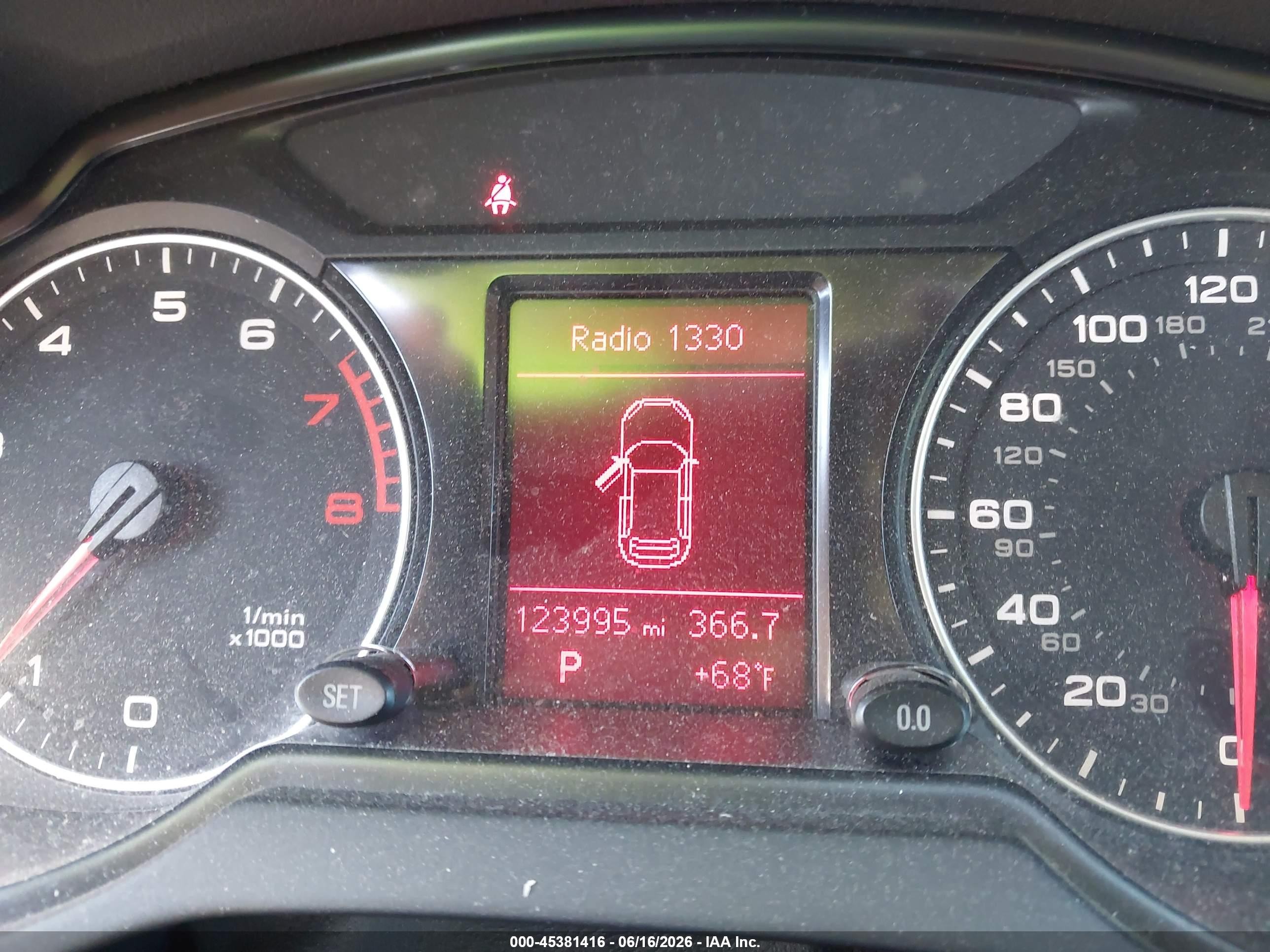 2011 Audi Q5 2.0t Premium Gray vin: WA1CFAFP7BA012675
