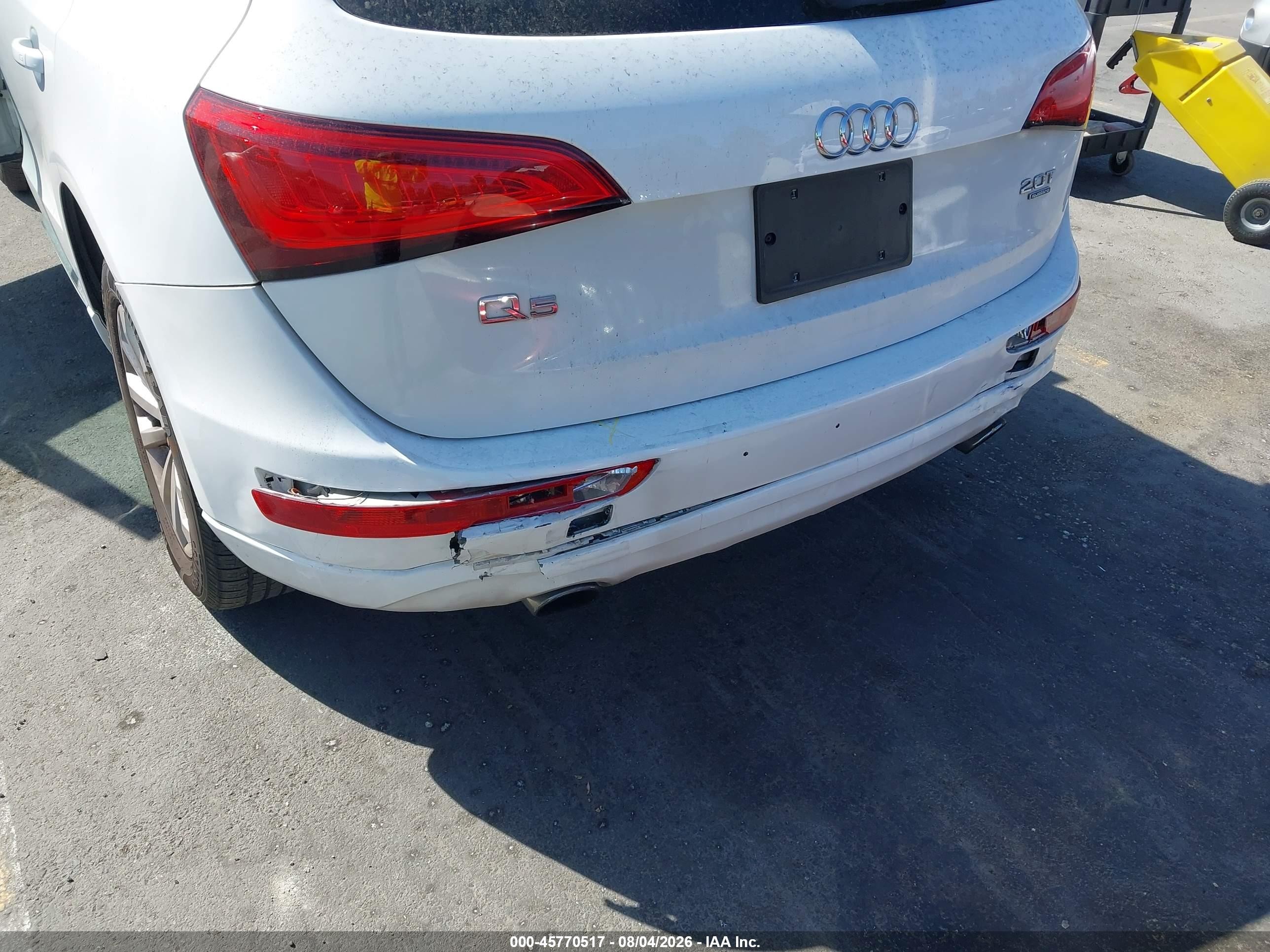 2013 Audi Q5 2.0t Premium White vin: WA1CFAFP7DA090781