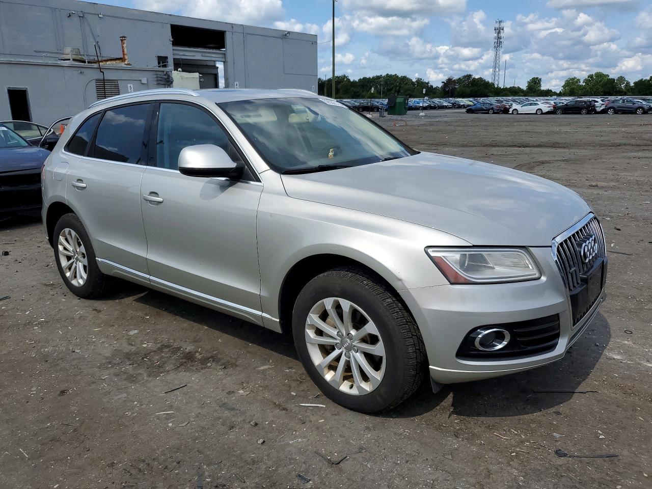 2014 Audi Q5 Premium Silver vin: WA1CFAFP7EA058690