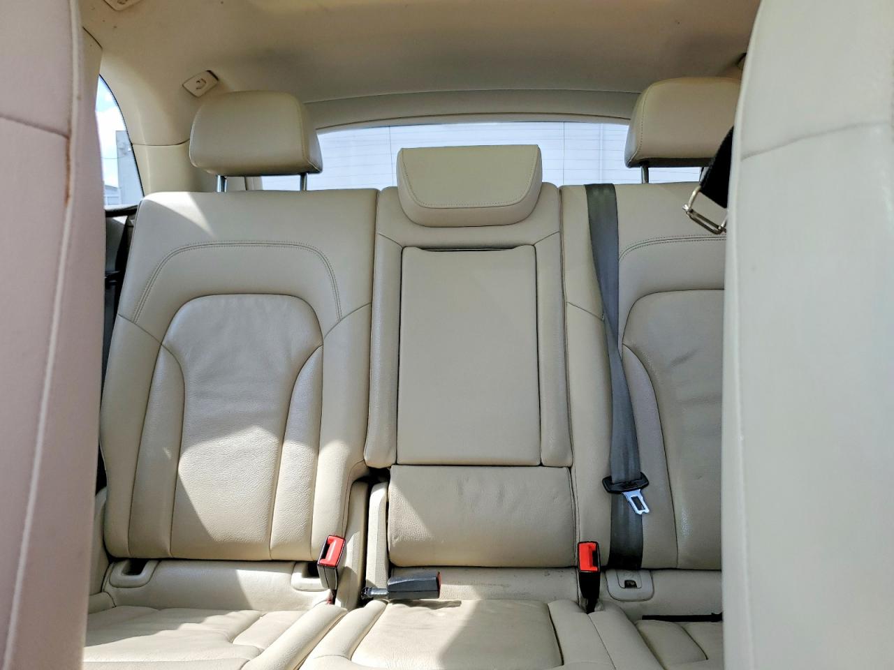 2014 Audi Q5 Premium Silver vin: WA1CFAFP7EA058690