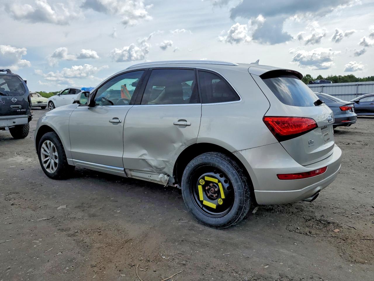 2014 Audi Q5 Premium Silver vin: WA1CFAFP7EA058690