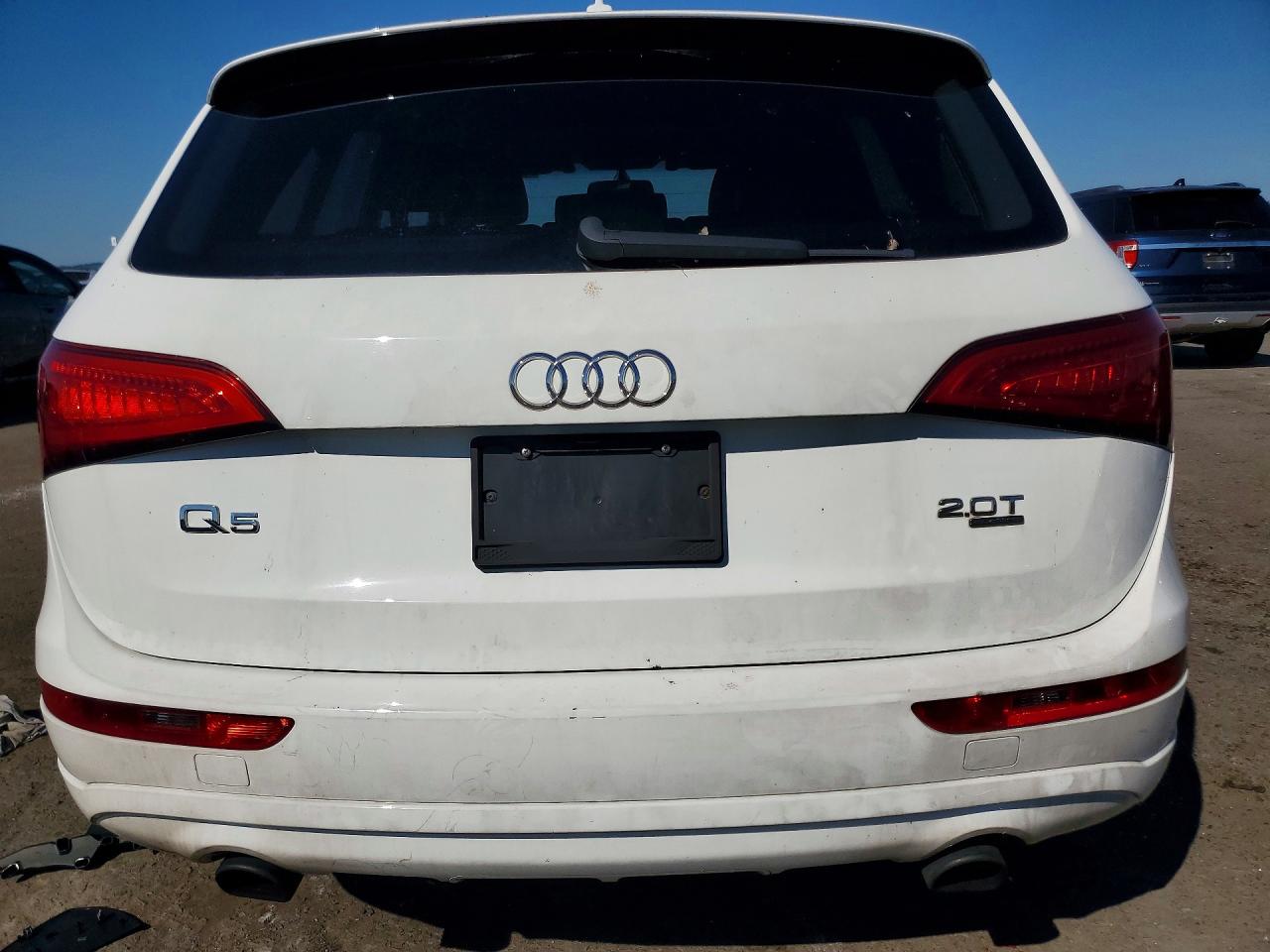 2014 Audi Q5 Premium White vin: WA1CFAFP7EA080558