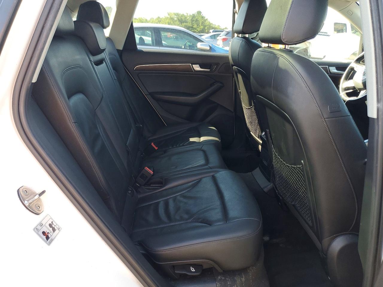2014 Audi Q5 Premium White vin: WA1CFAFP7EA080558