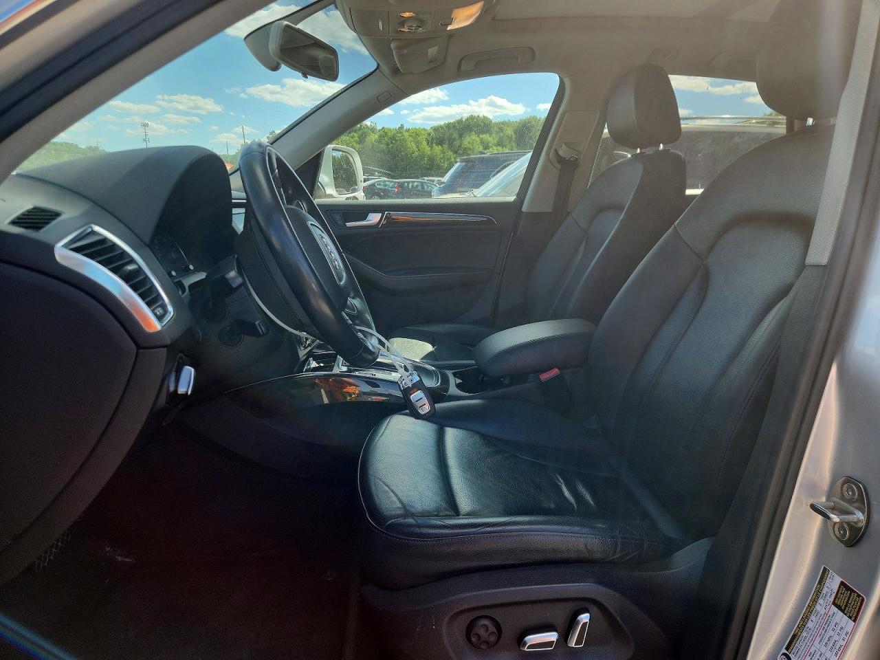 2014 Audi Q5 Premium Silver vin: WA1CFAFP7EA129242