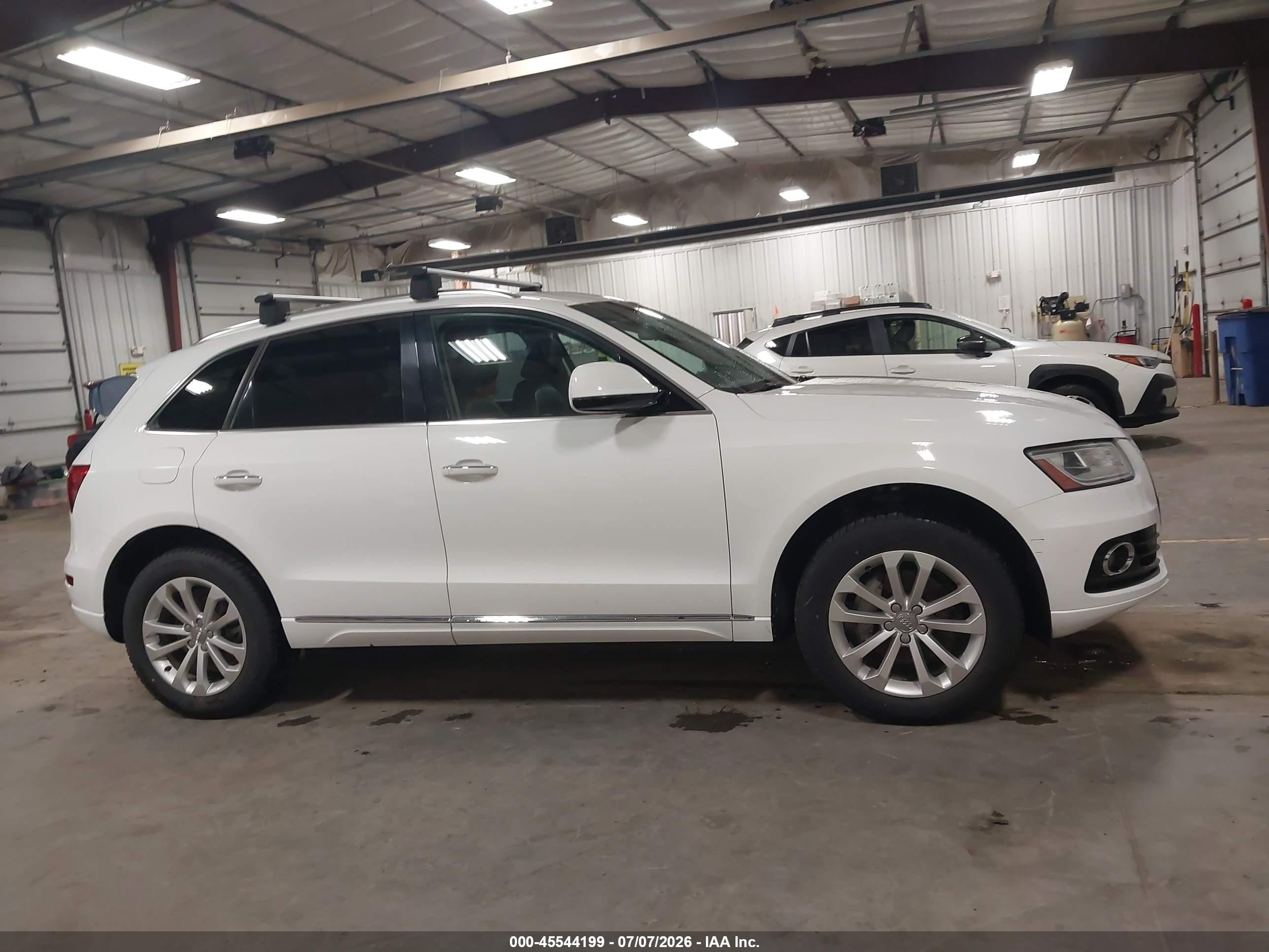2015 Audi Q5 2.0t Premium White vin: WA1CFAFP7FA099998