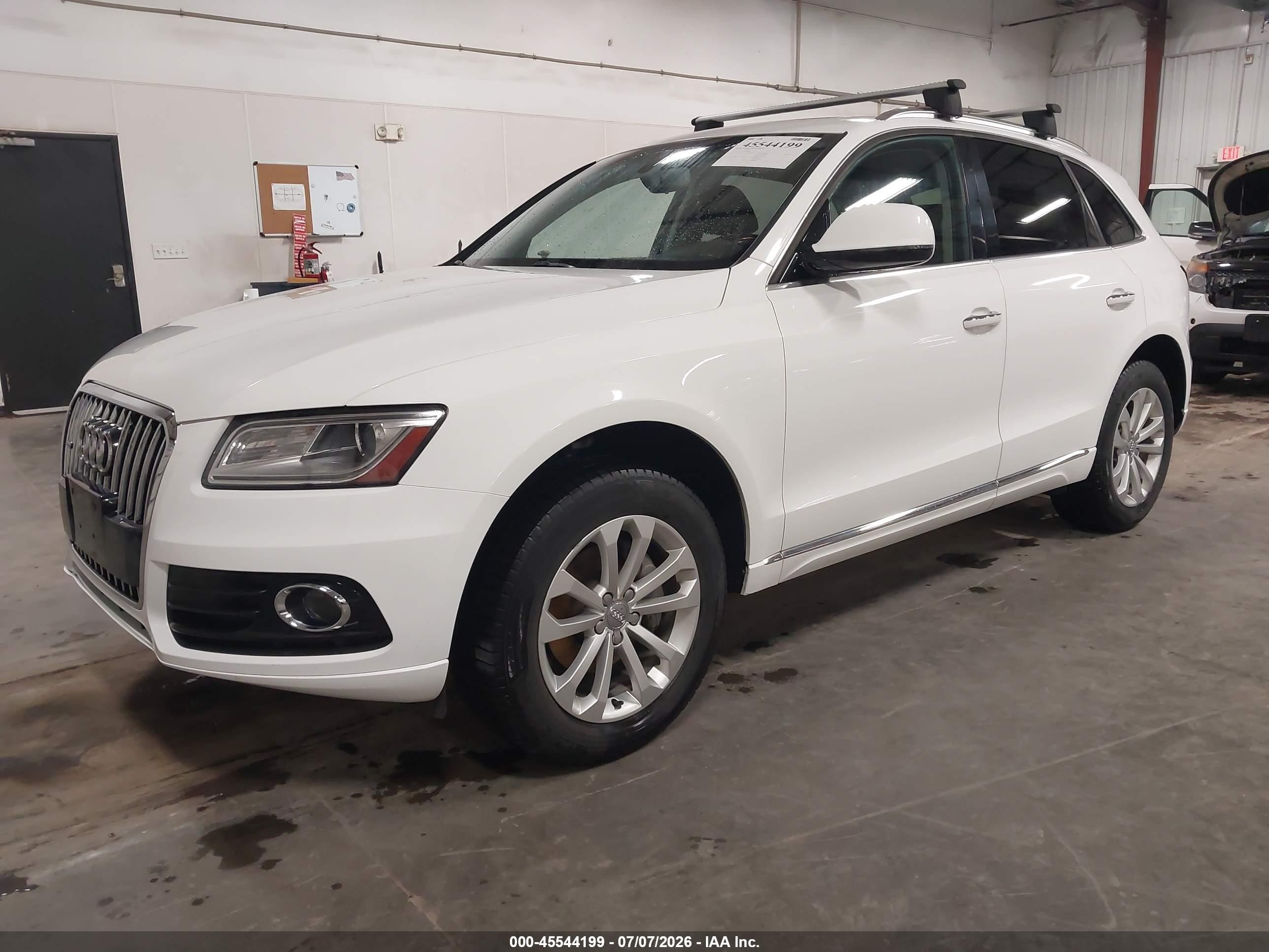 2015 Audi Q5 2.0t Premium White vin: WA1CFAFP7FA099998