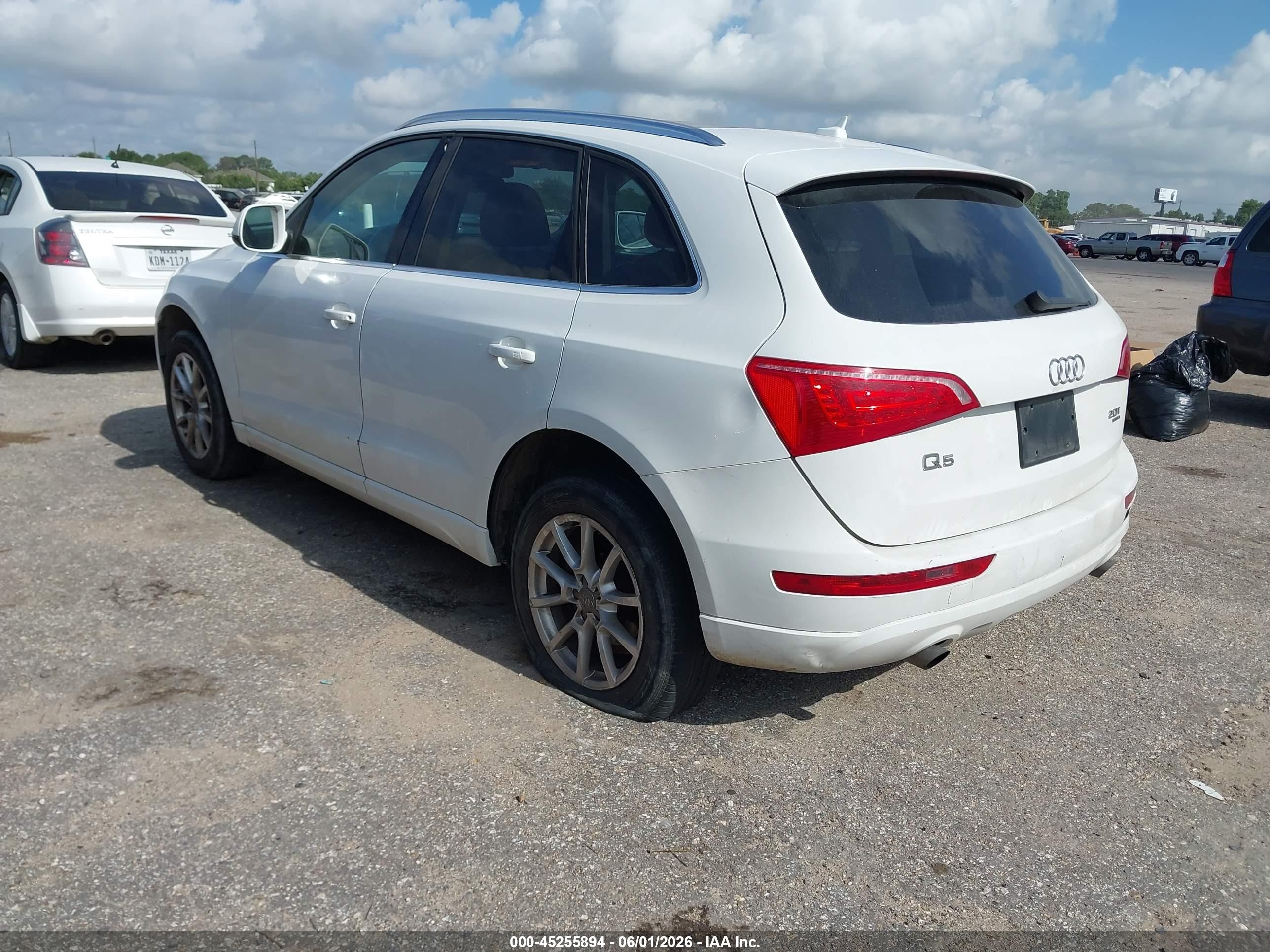 2011 Audi Q5 2.0t Premium White vin: WA1CFAFP8BA089765