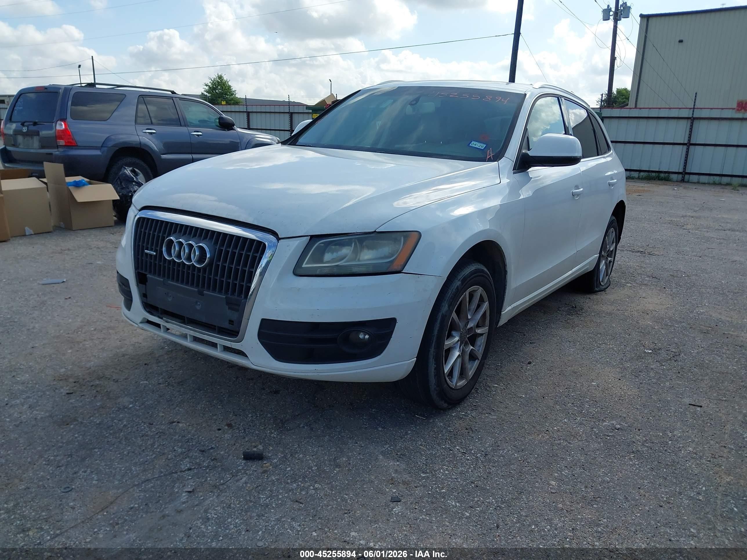2011 Audi Q5 2.0t Premium White vin: WA1CFAFP8BA089765