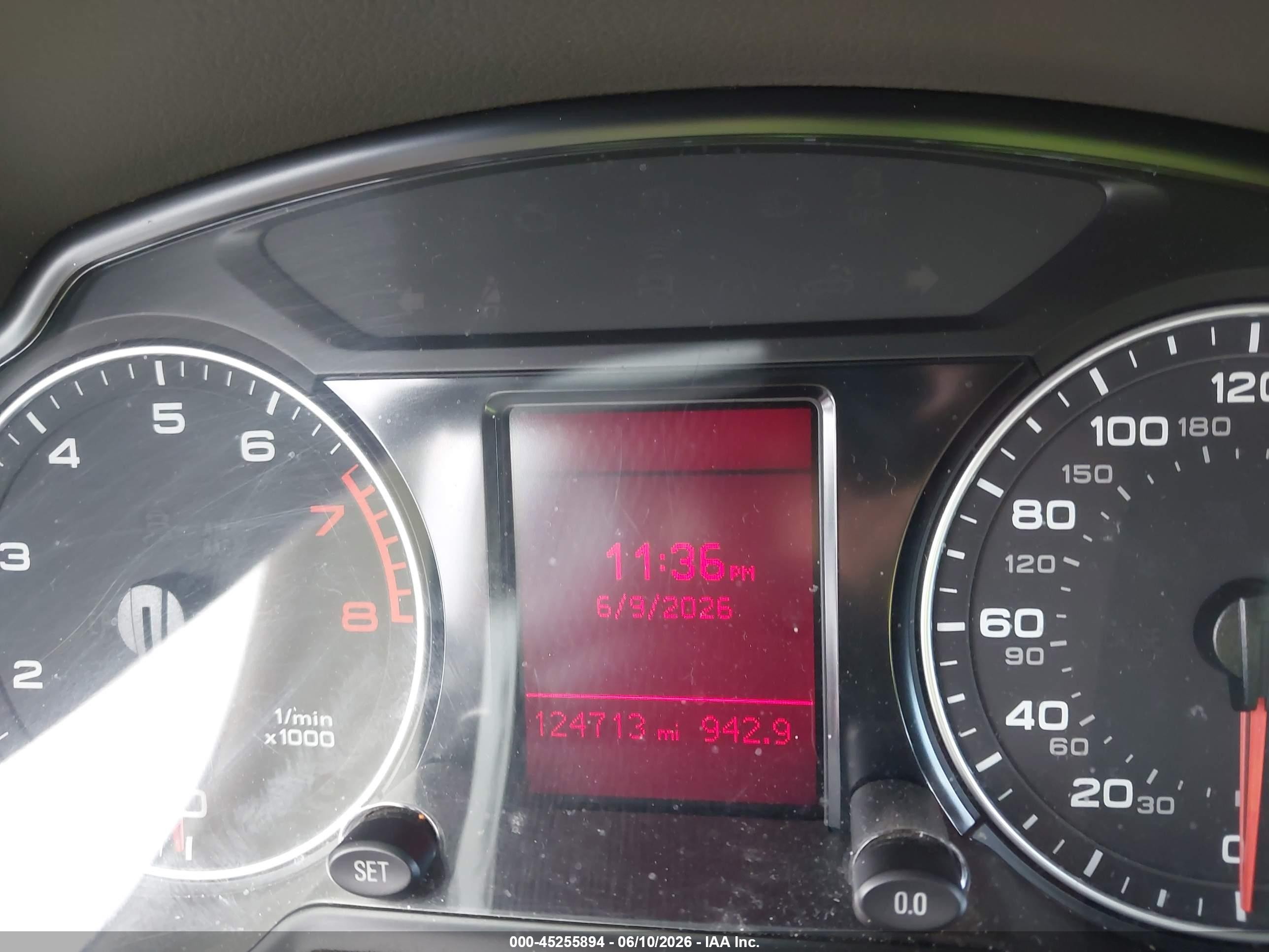 2011 Audi Q5 2.0t Premium White vin: WA1CFAFP8BA089765