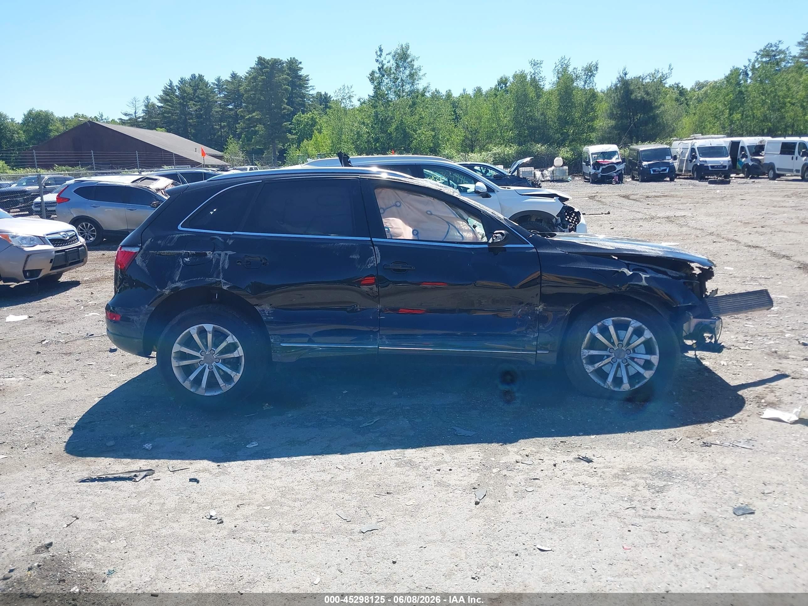 2014 Audi Q5 2.0t Premium Black vin: WA1CFAFP8EA025651