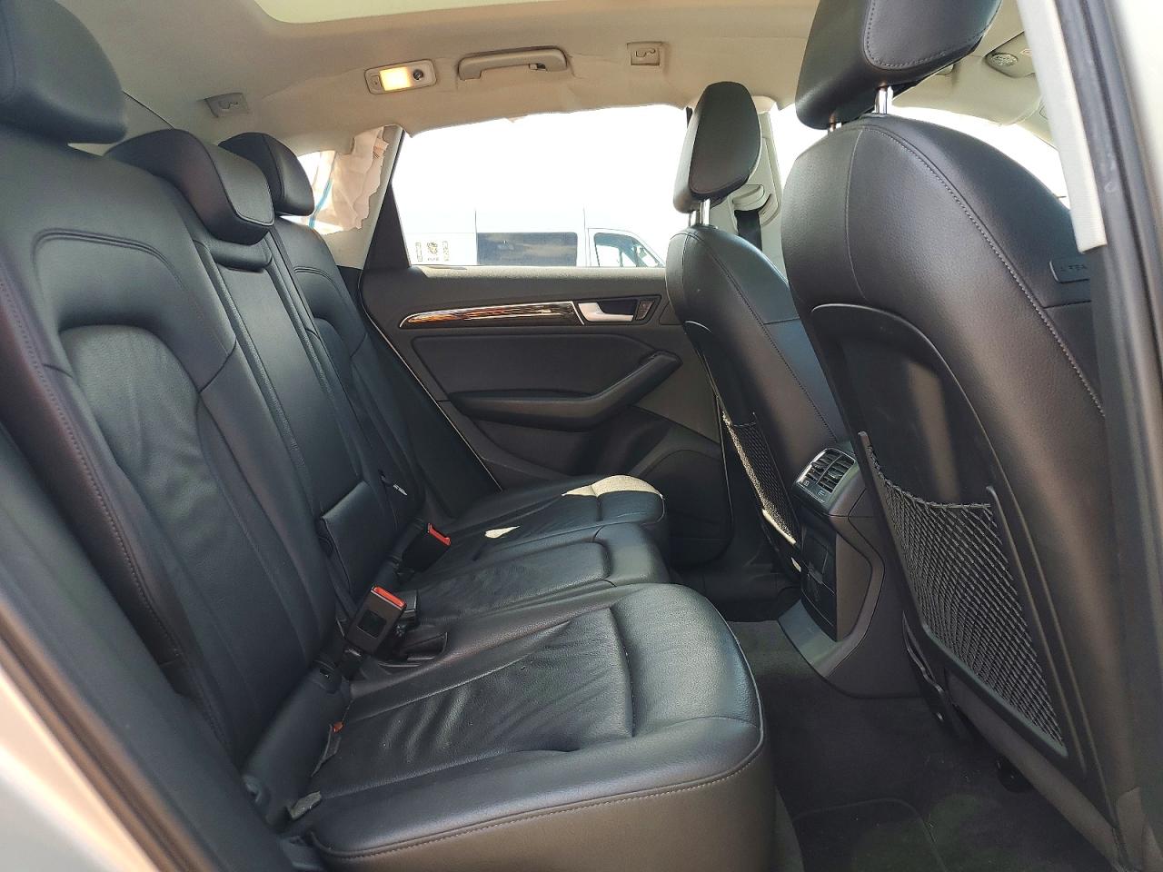 2014 Audi Q5 Premium Silver vin: WA1CFAFP8EA041235