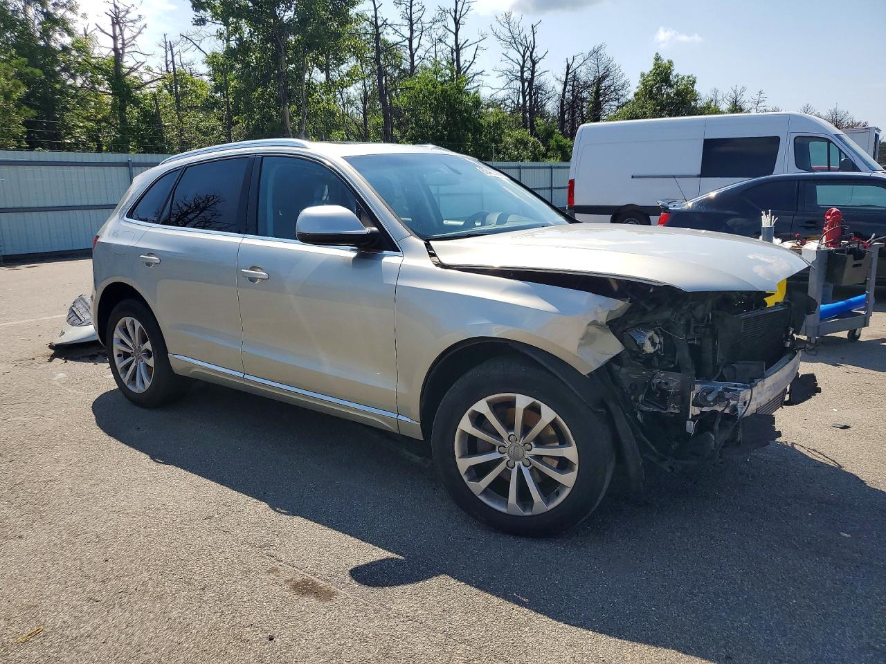 2014 Audi Q5 Premium Silver vin: WA1CFAFP8EA041235