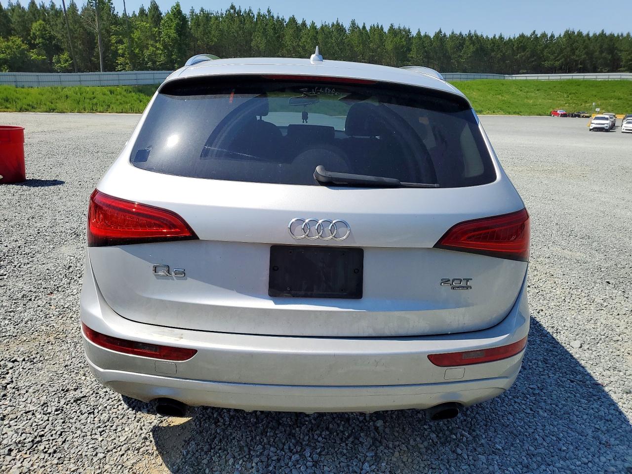 2014 Audi Q5 Premium Silver vin: WA1CFAFP8EA047651