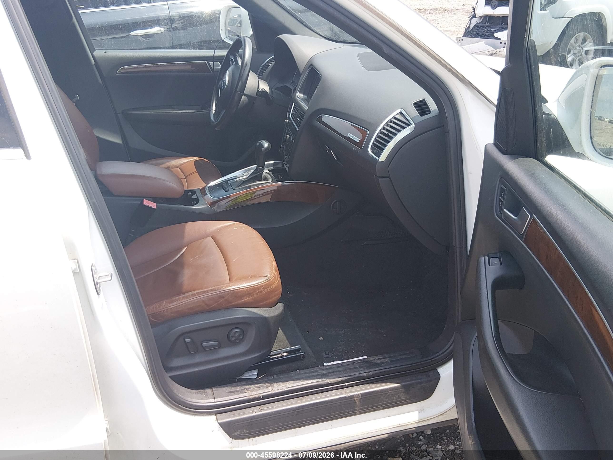 2012 Audi Q5 2.0t Premium White vin: WA1CFAFP9CA084933