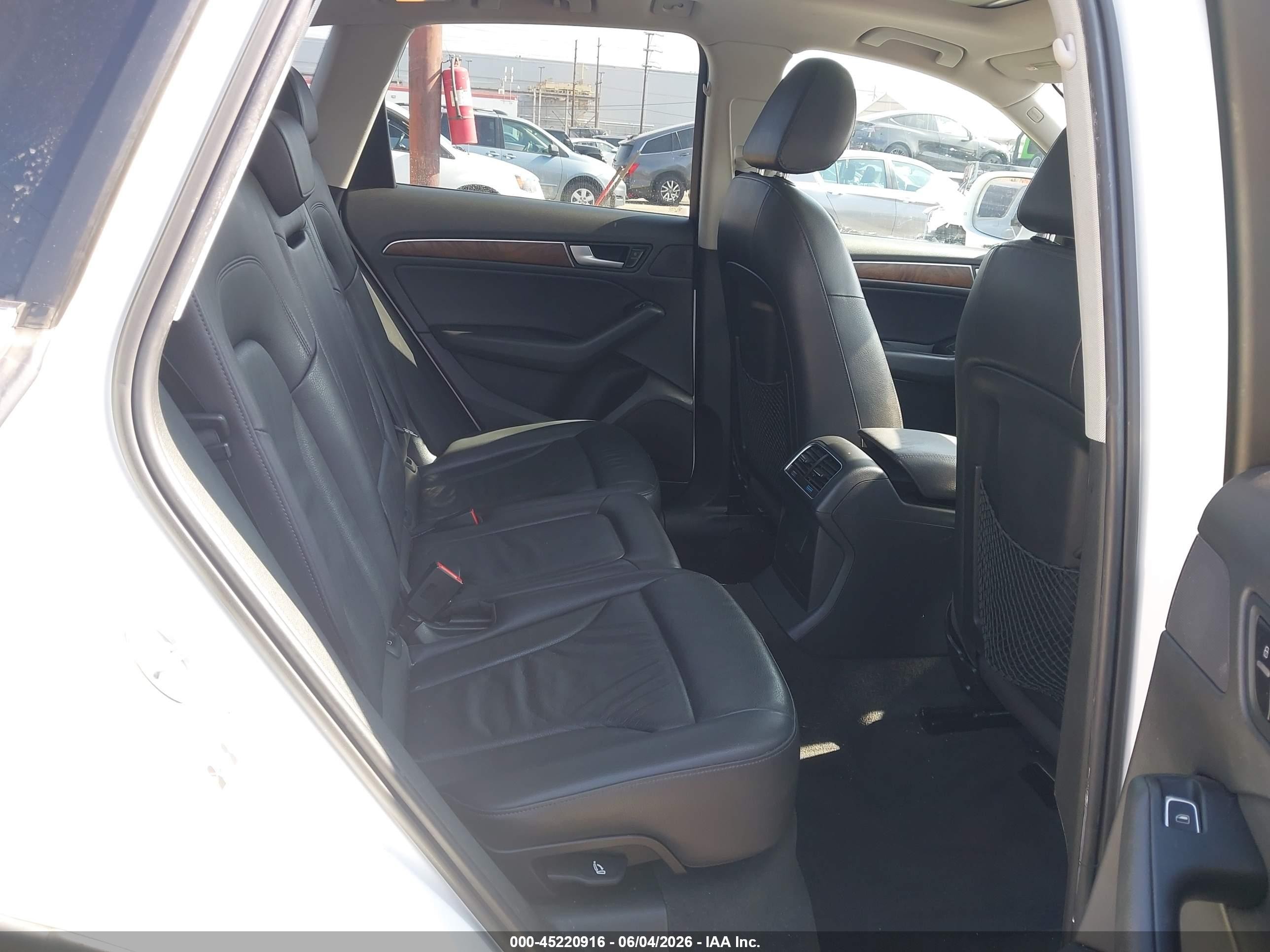 2013 Audi Q5 2.0t Premium White vin: WA1CFAFP9DA076400