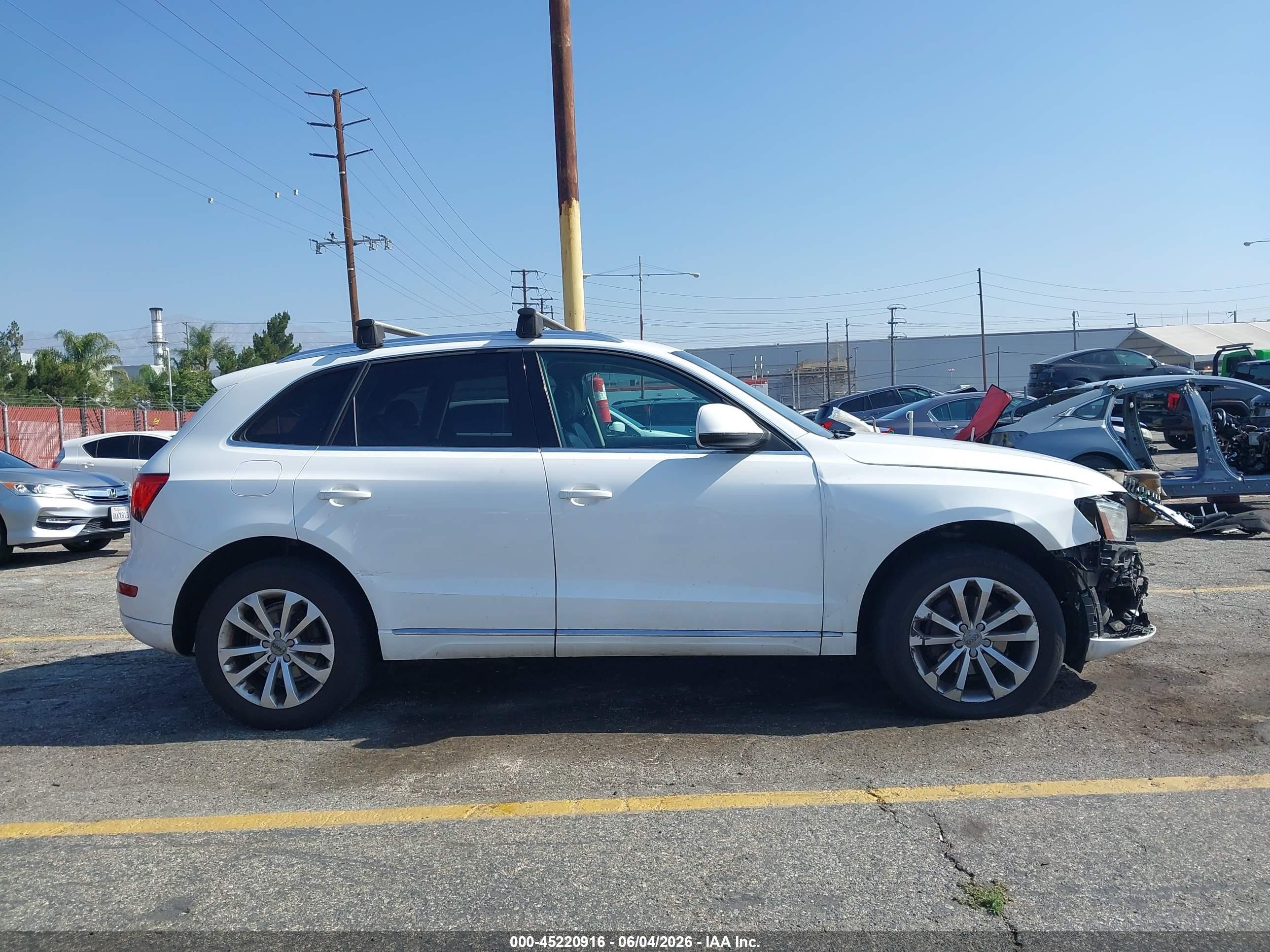 2013 Audi Q5 2.0t Premium White vin: WA1CFAFP9DA076400