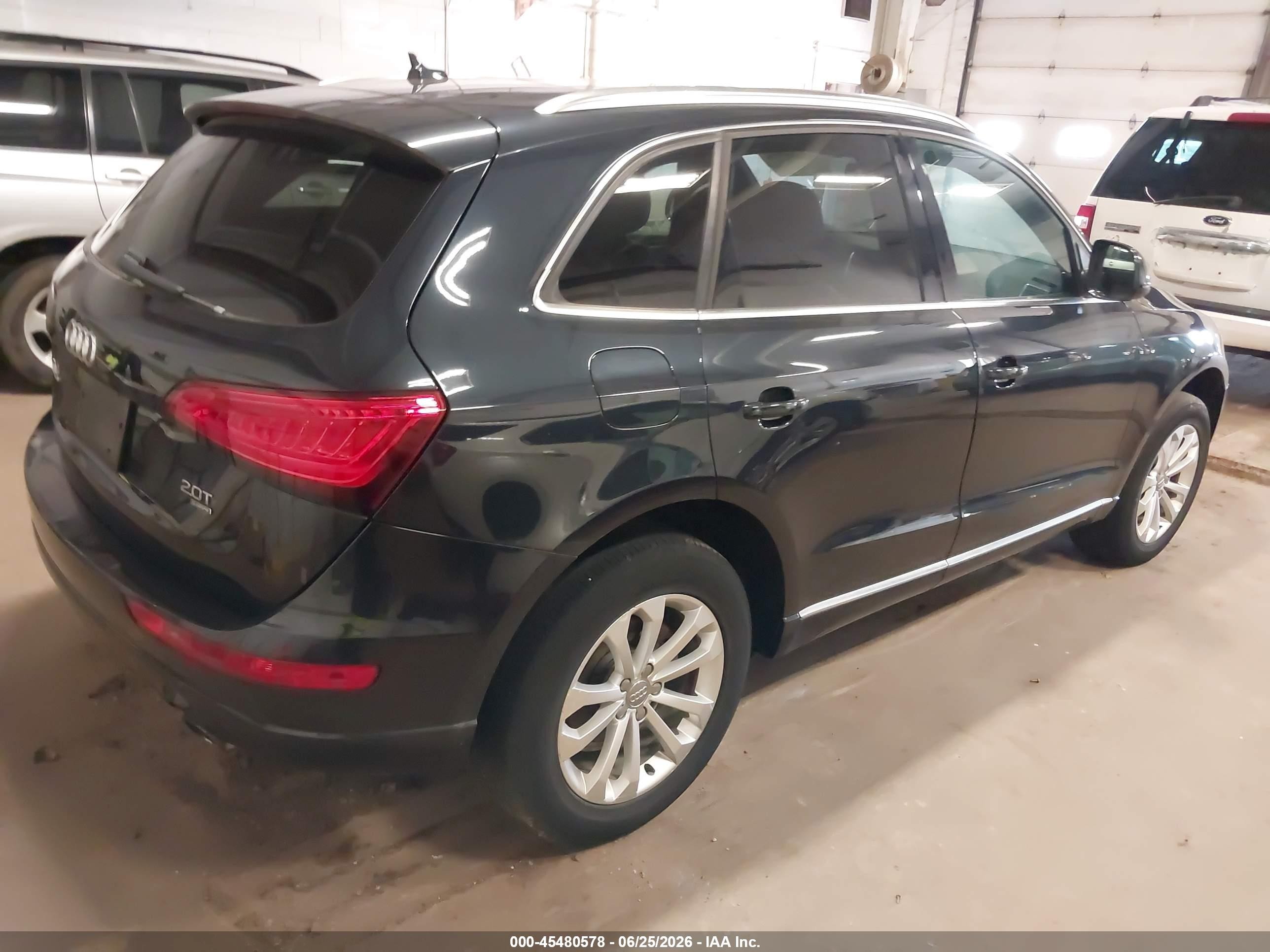 2014 Audi Q5 2.0t Premium Dark Blue vin: WA1CFAFP9EA001648