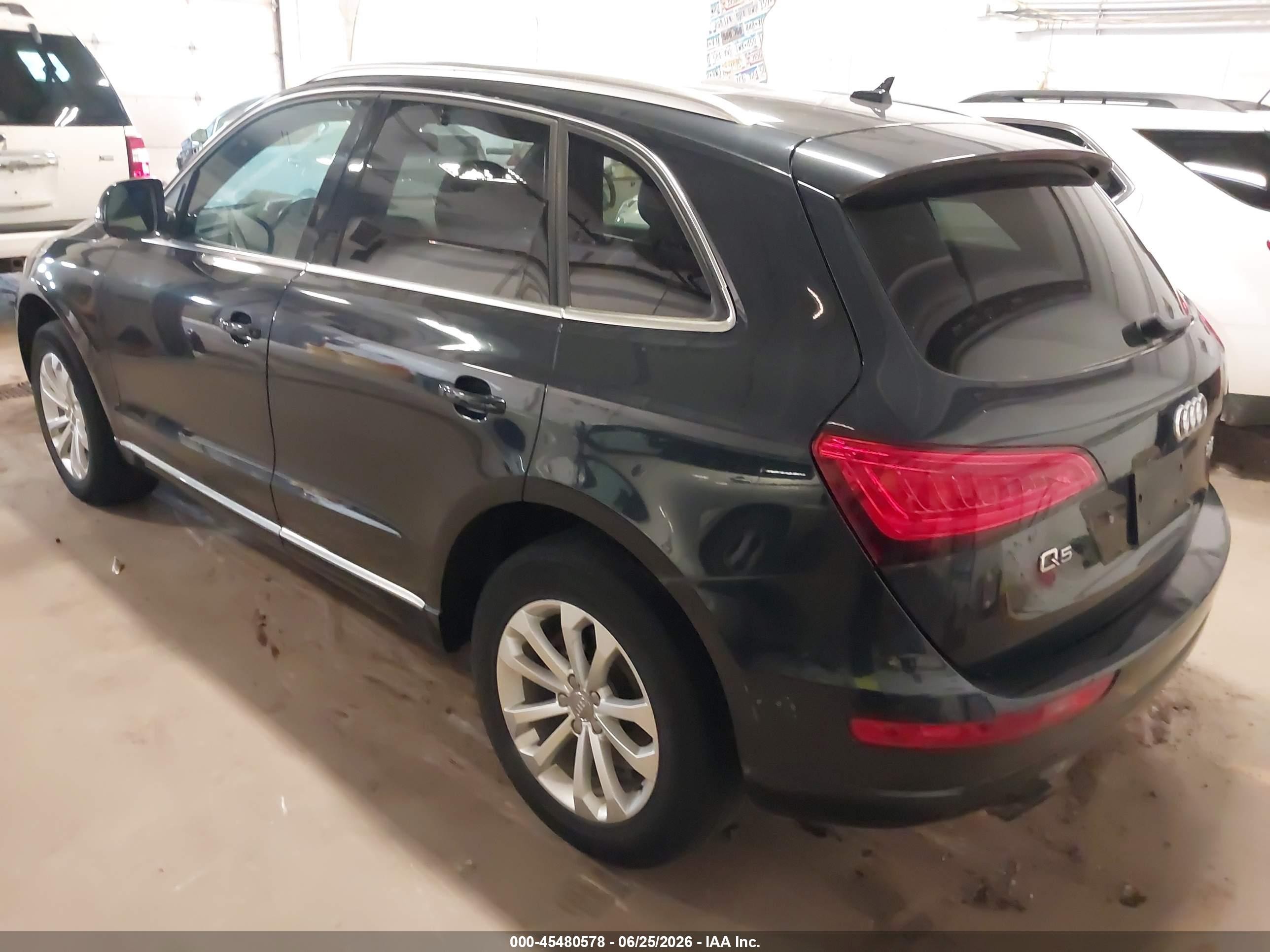 2014 Audi Q5 2.0t Premium Dark Blue vin: WA1CFAFP9EA001648