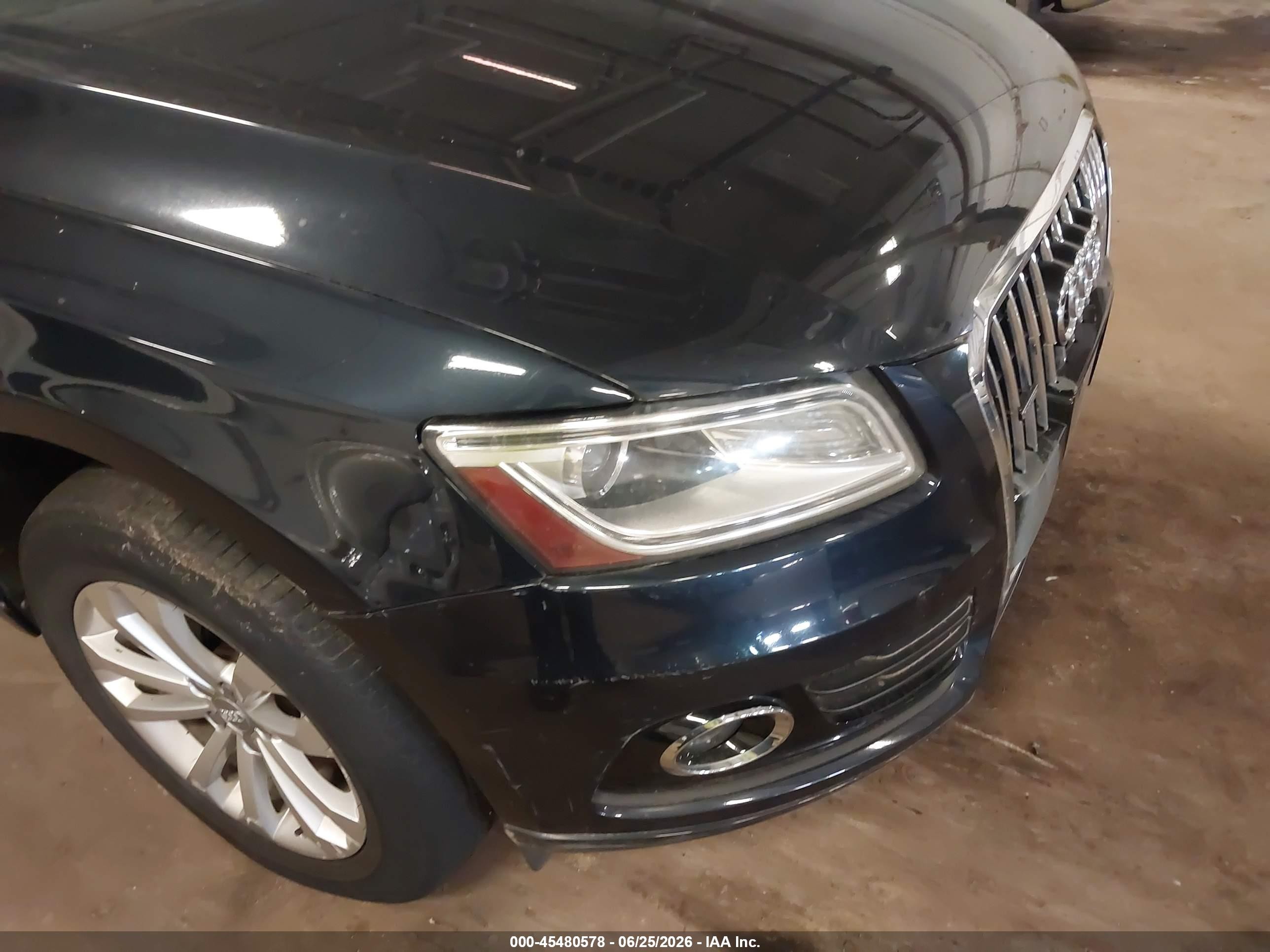 2014 Audi Q5 2.0t Premium Dark Blue vin: WA1CFAFP9EA001648