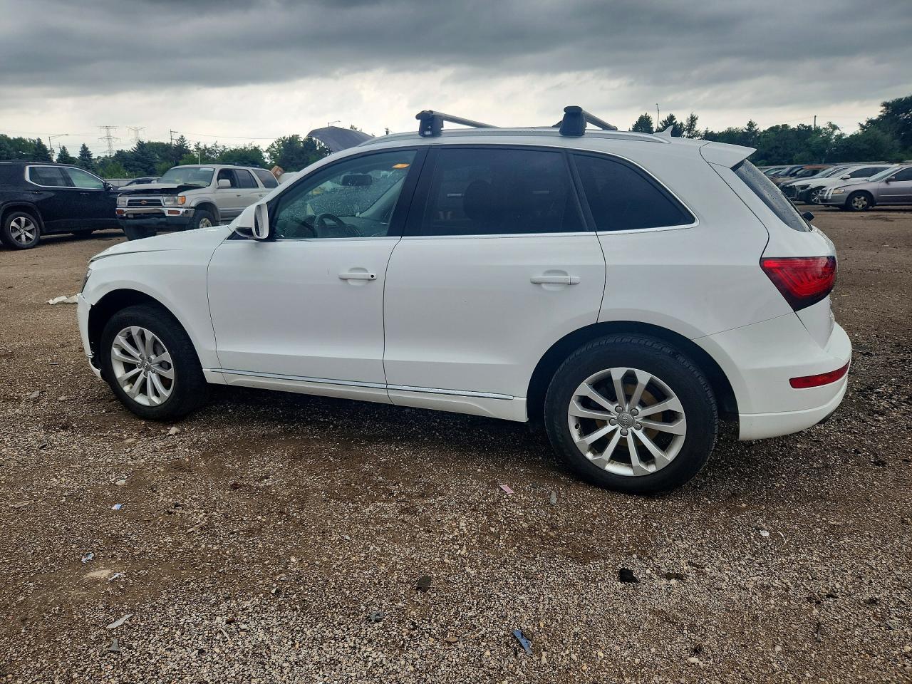 2014 Audi Q5 Premium Белый vin: WA1CFAFP9EA106786