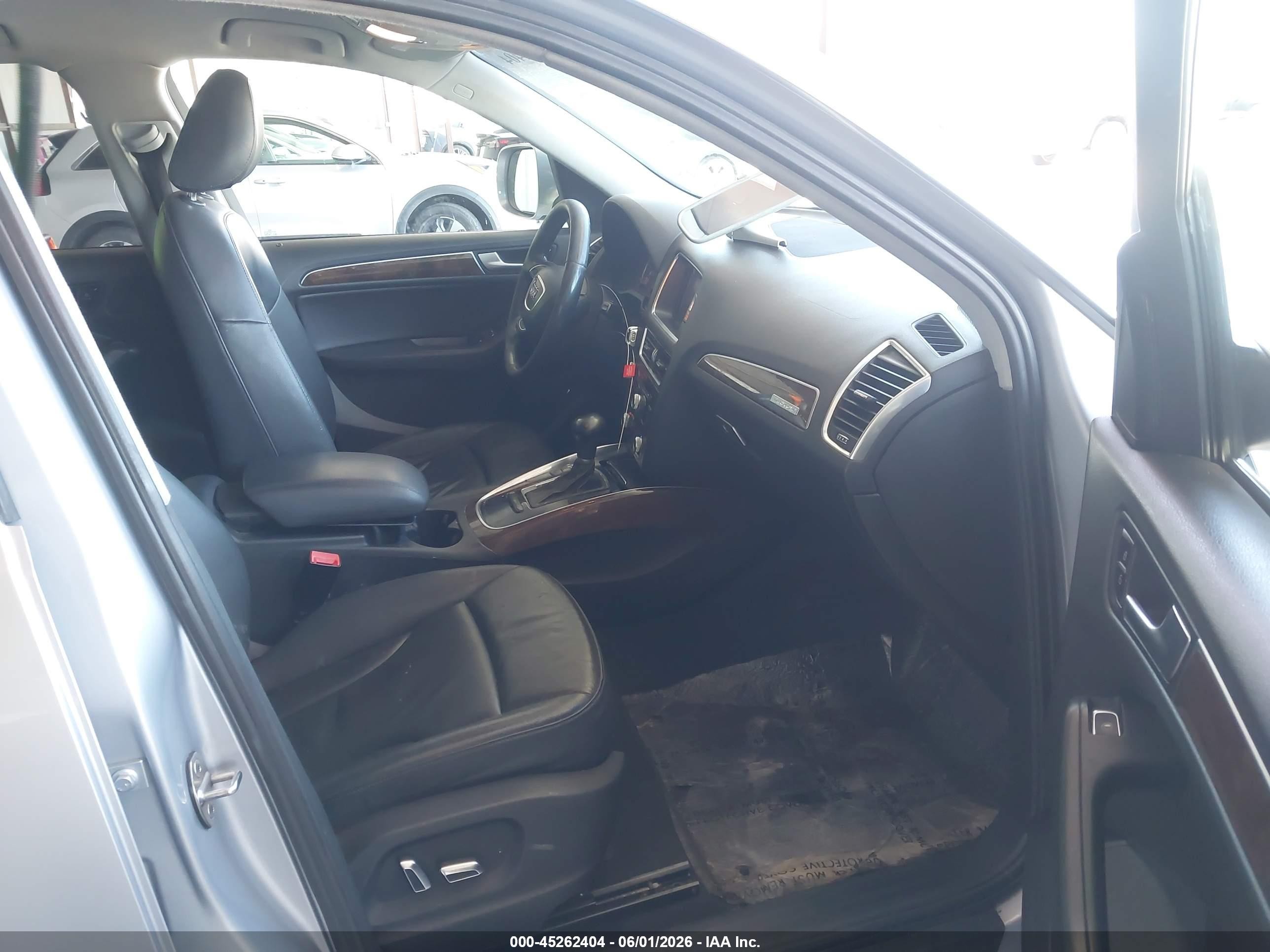 2015 Audi Q5 2.0t Premium Silver vin: WA1CFAFP9FA015907