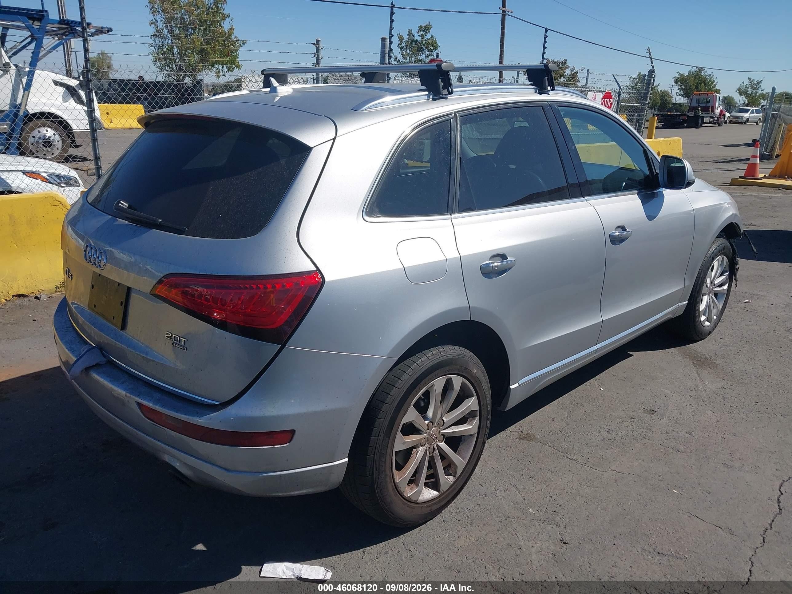 2015 Audi Q5 2.0t Premium Silver vin: WA1CFAFP9FA015907