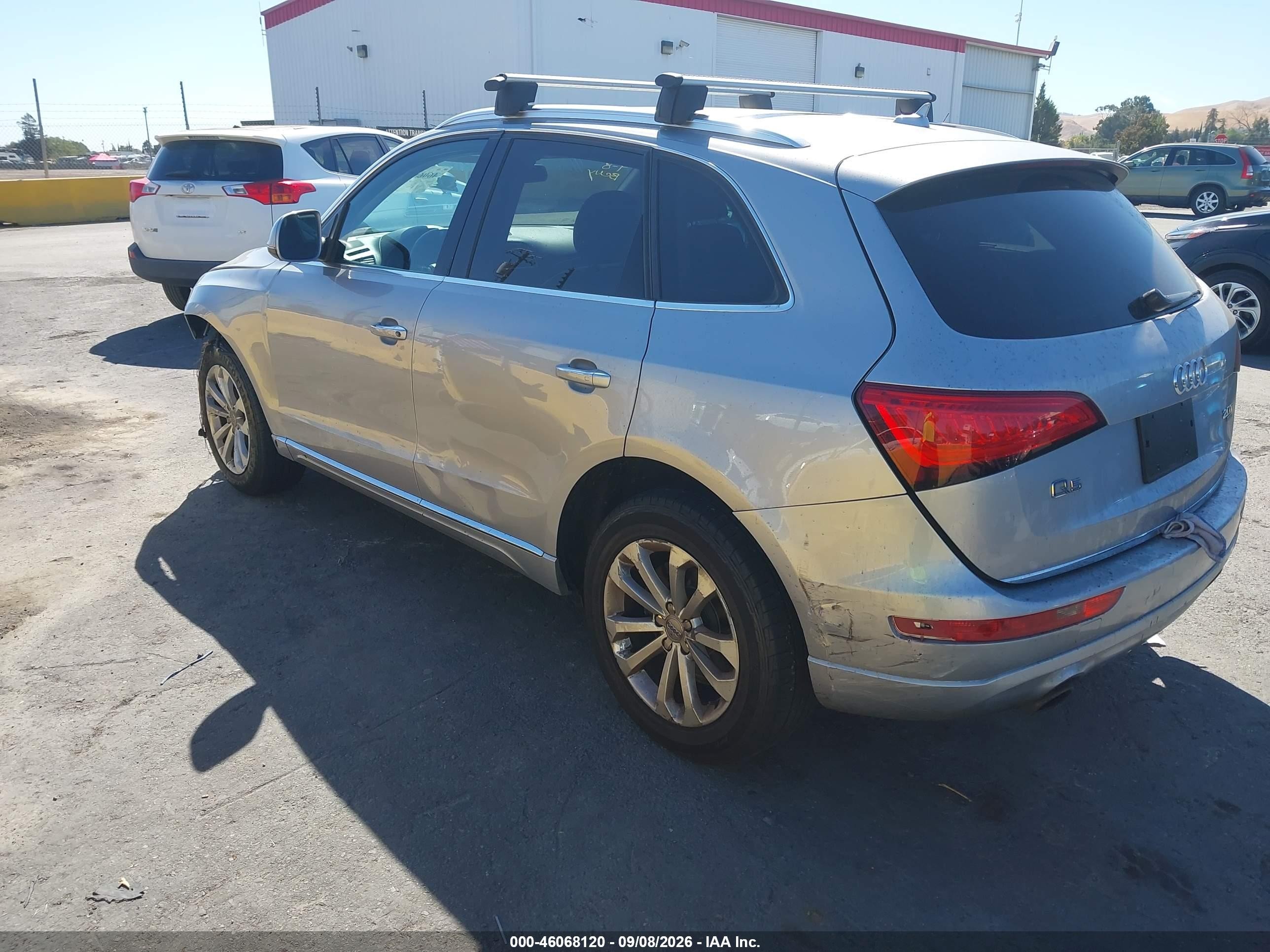 2015 Audi Q5 2.0t Premium Silver vin: WA1CFAFP9FA015907