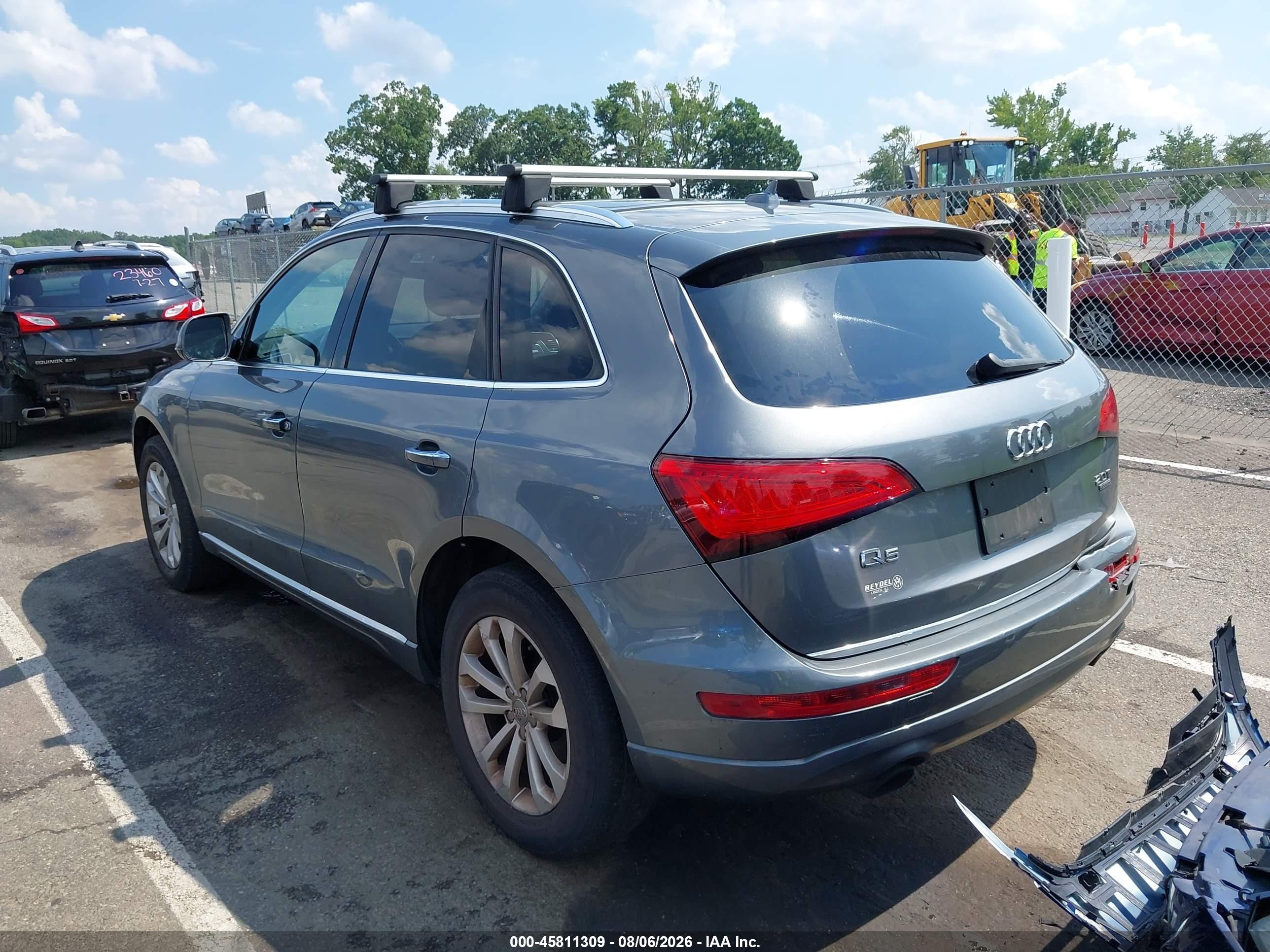 2015 Audi Q5 2.0t Premium Gray vin: WA1CFAFP9FA094818