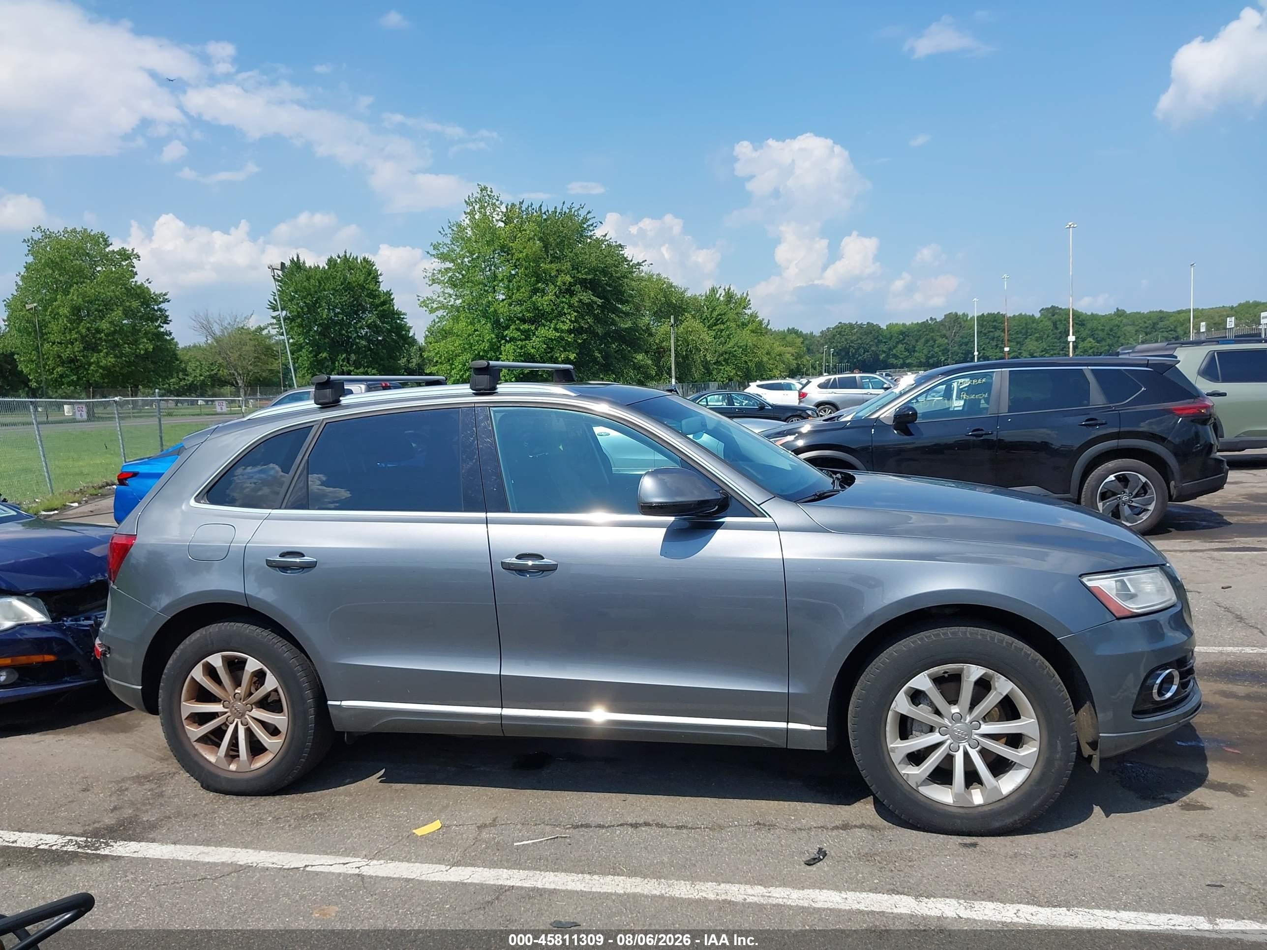 2015 Audi Q5 2.0t Premium Gray vin: WA1CFAFP9FA094818