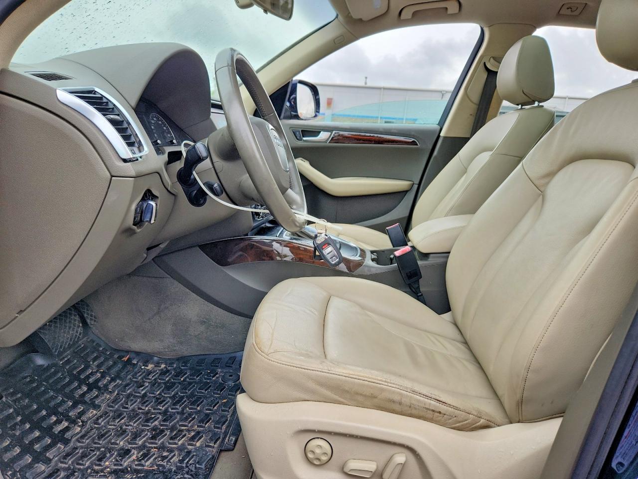 2011 Audi Q5 Premium Синий vin: WA1CFAFPXBA004246