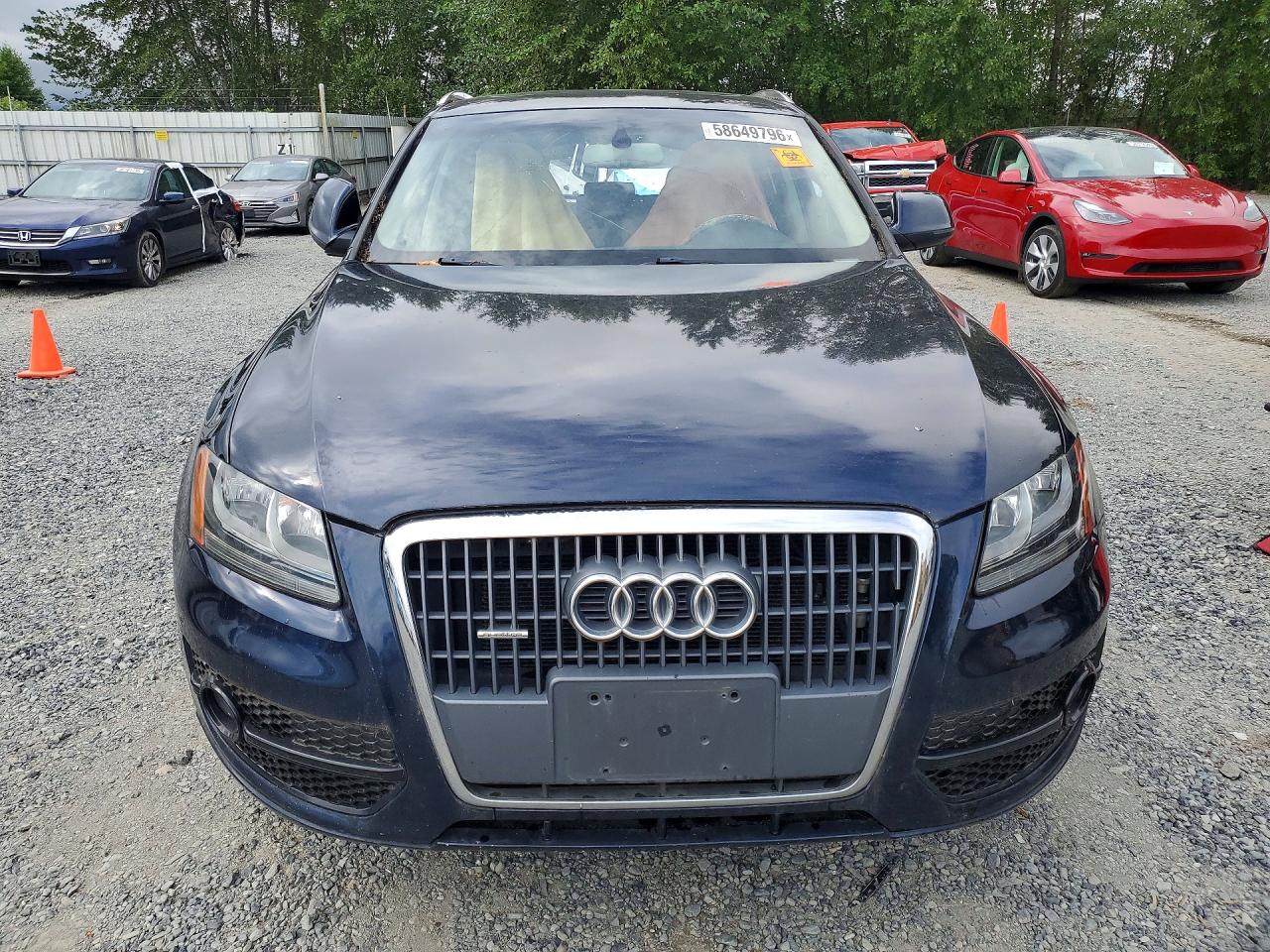 2011 Audi Q5 Premium Blue vin: WA1CFAFPXBA011259