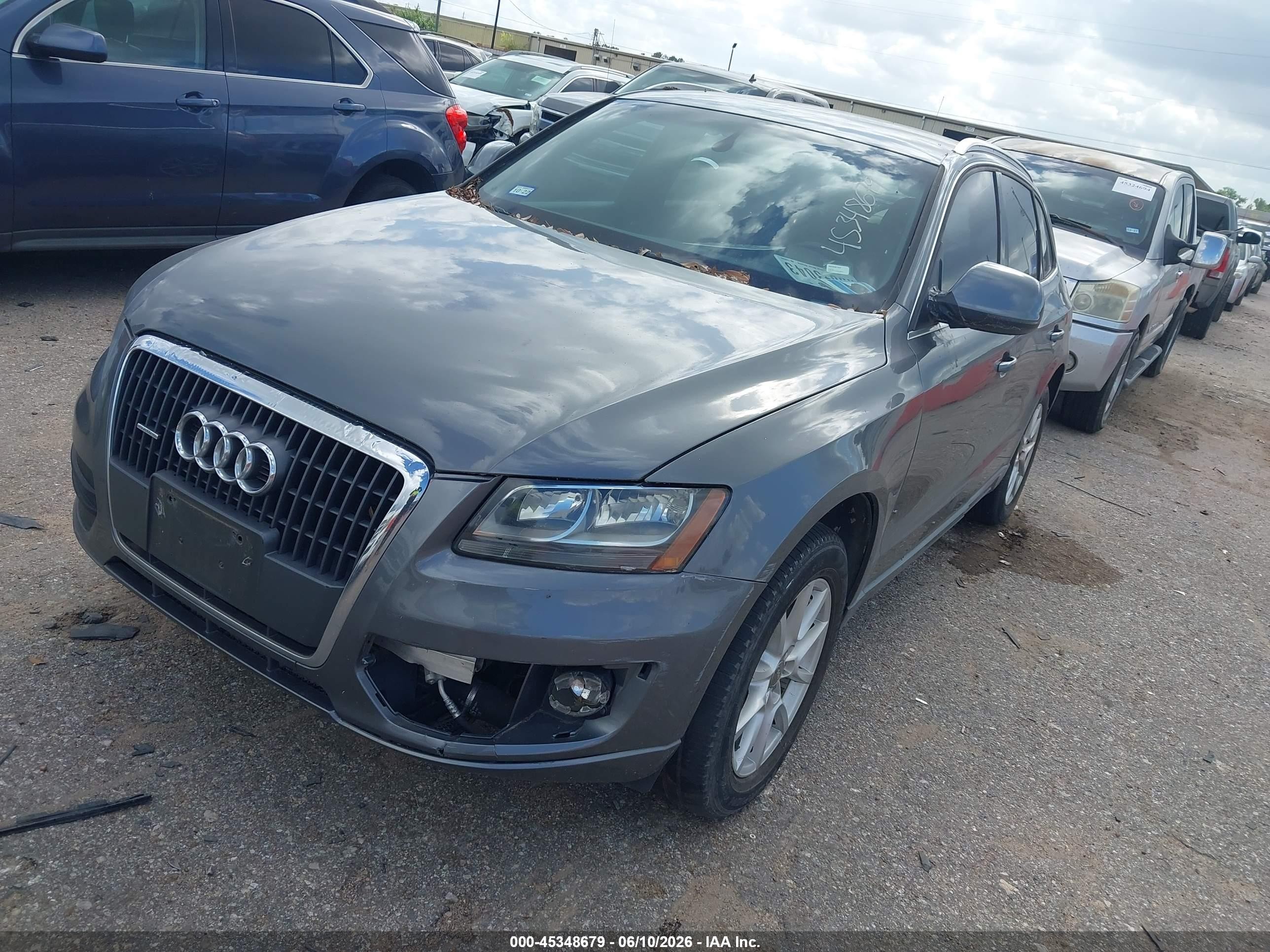2012 Audi Q5 2.0t Premium Gray vin: WA1CFAFPXCA132990