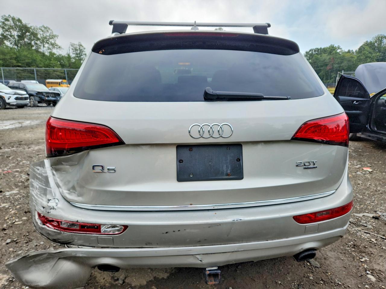2015 Audi Q5 Premium Beige vin: WA1CFAFPXFA042730