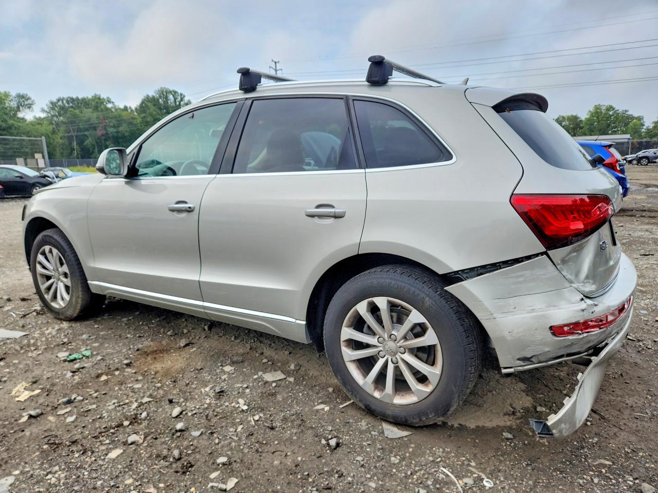 2015 Audi Q5 Premium Beige vin: WA1CFAFPXFA042730