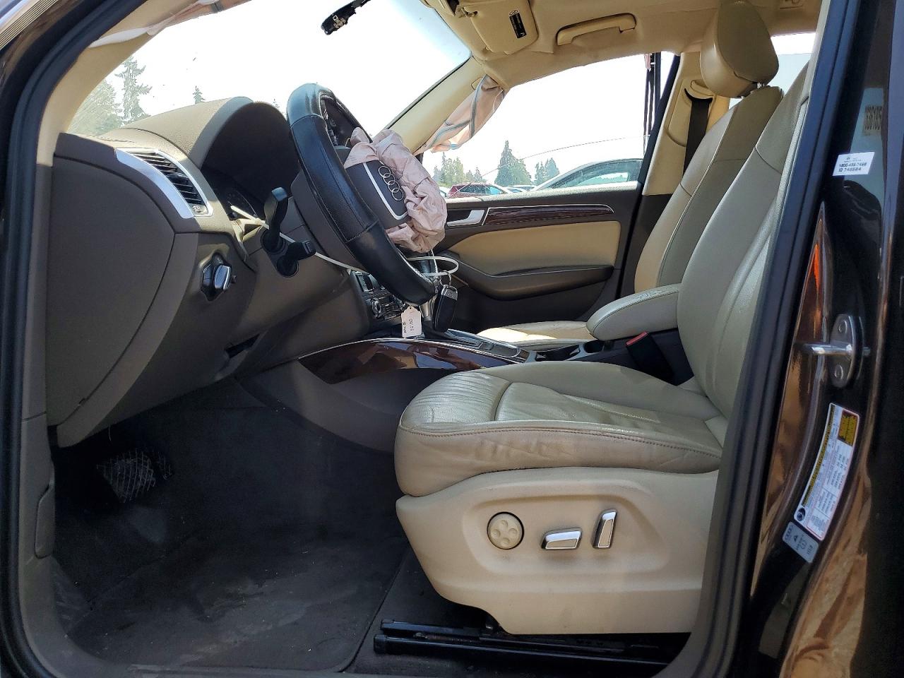 2015 Audi Q5 Premium Brown vin: WA1CFAFPXFA050858