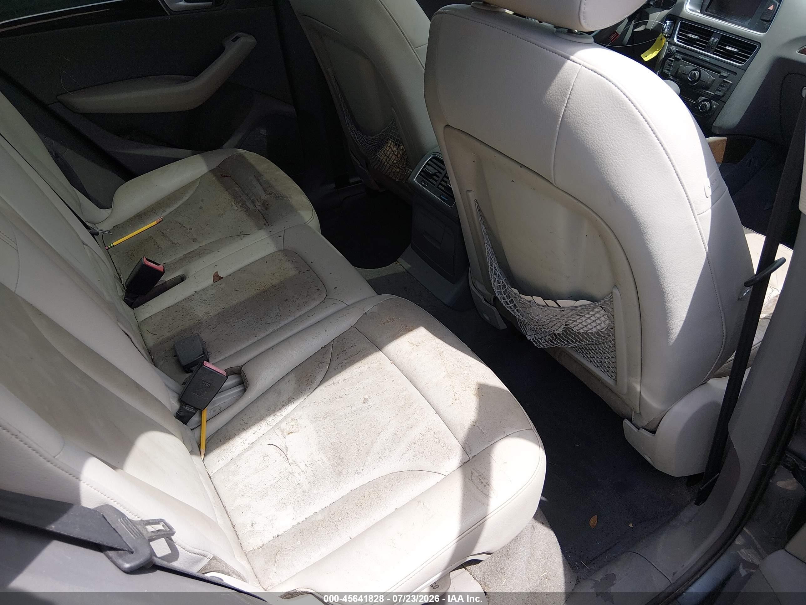 2012 Audi Q5 2.0t Premium Gray vin: WA1CFBFP2CA055571