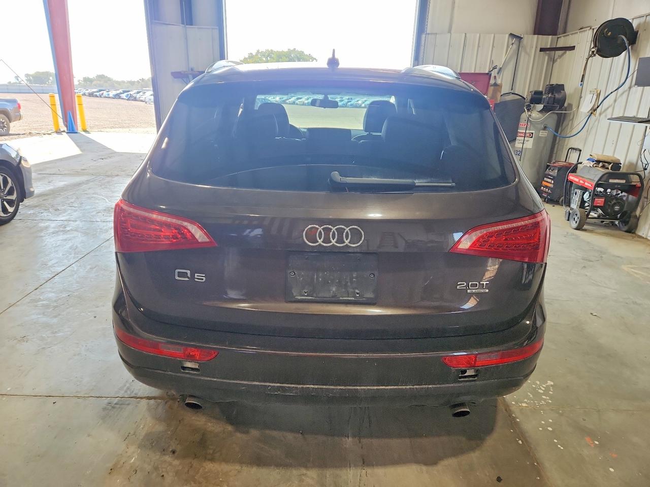 2012 Audi Q5 Premium Brown vin: WA1CFBFPXCA087121